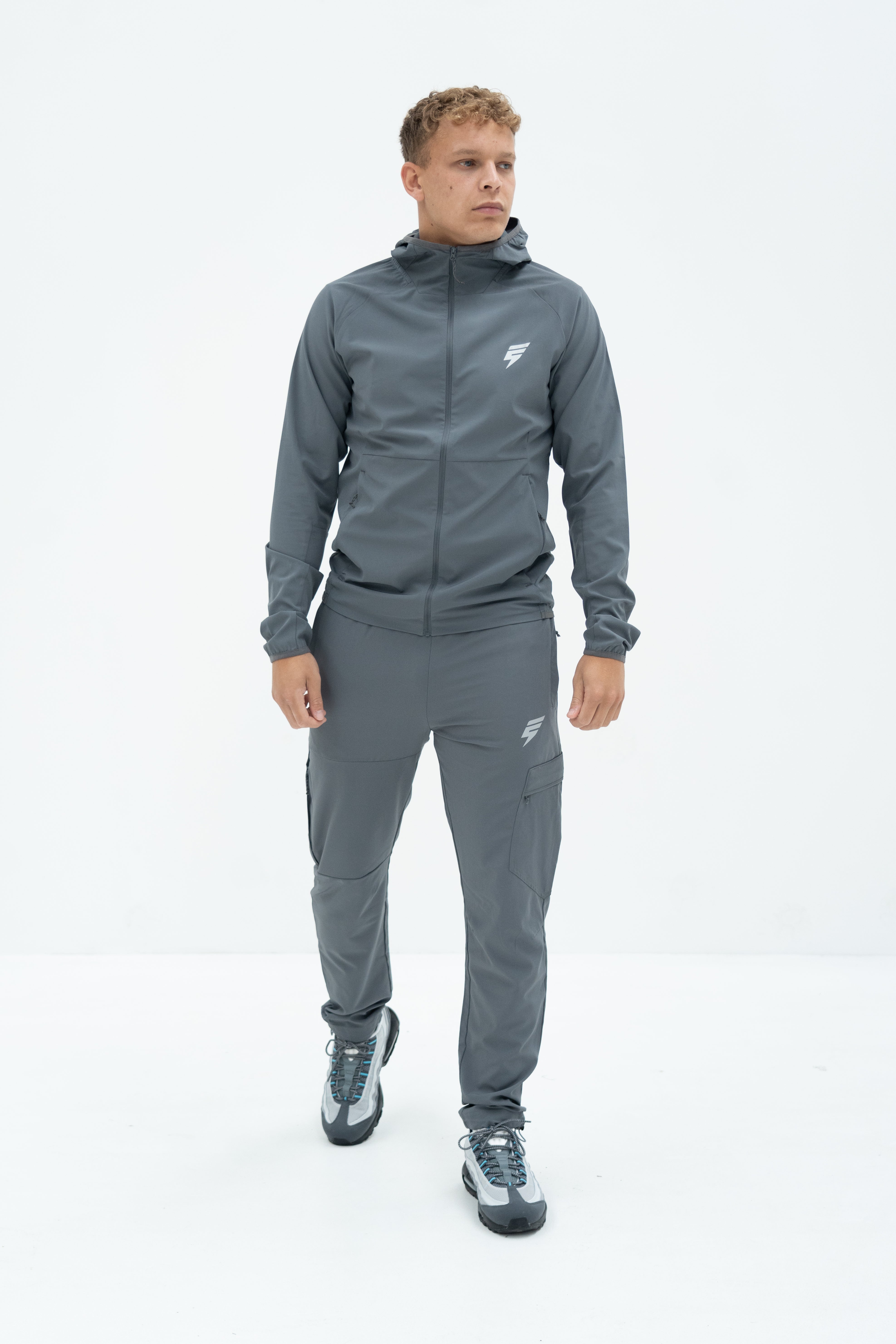 CORE TRACKSUIT - GREY