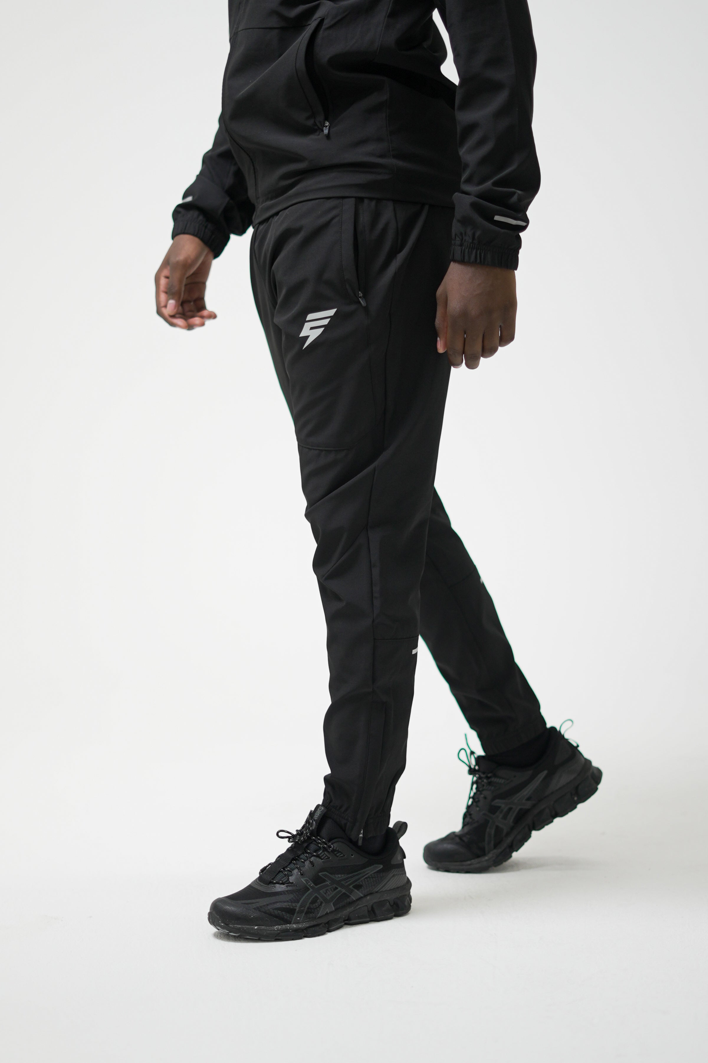 TRACK PANTS - BLACK