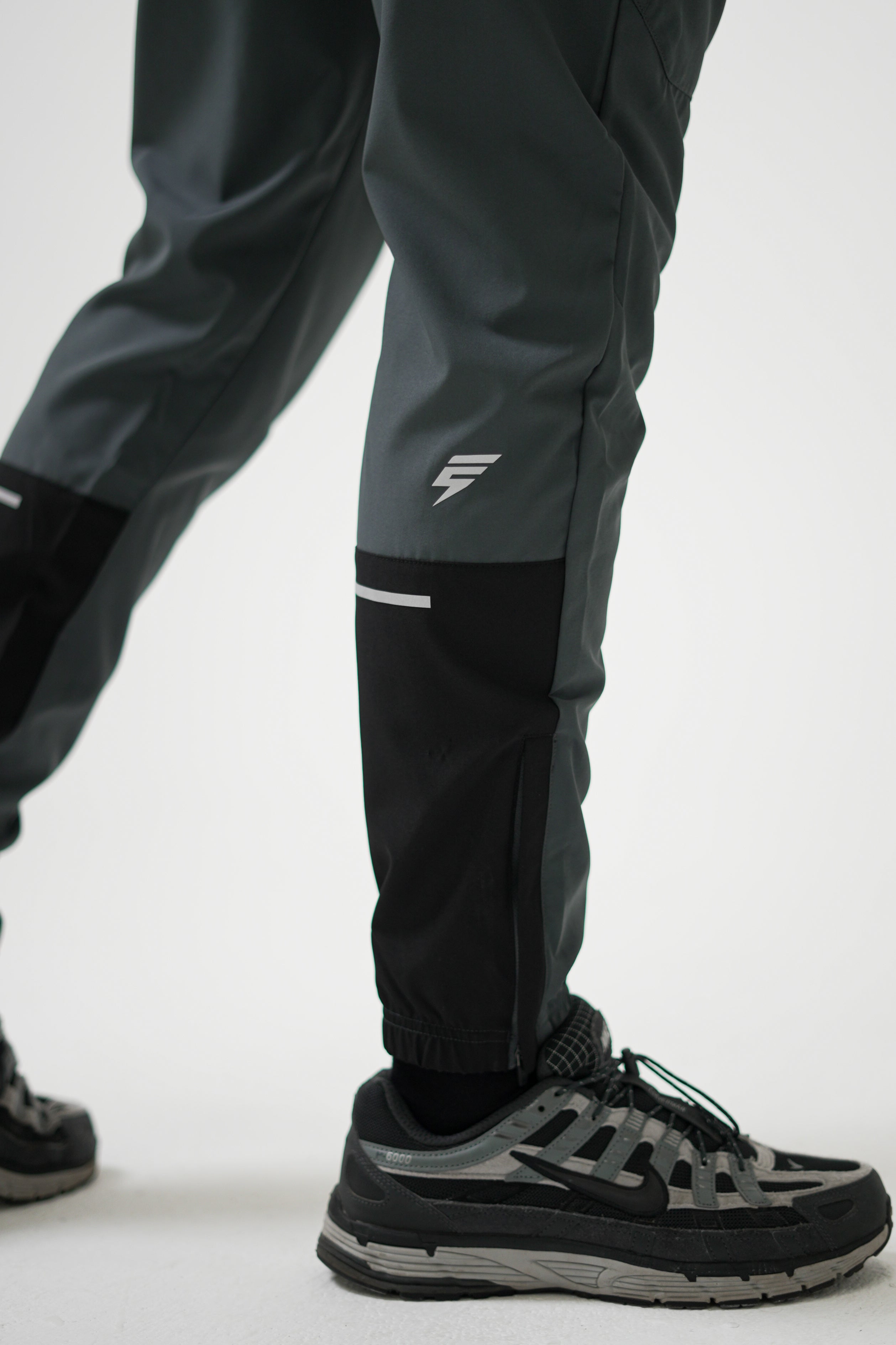 TRACK PANTS - COAL/BLACK