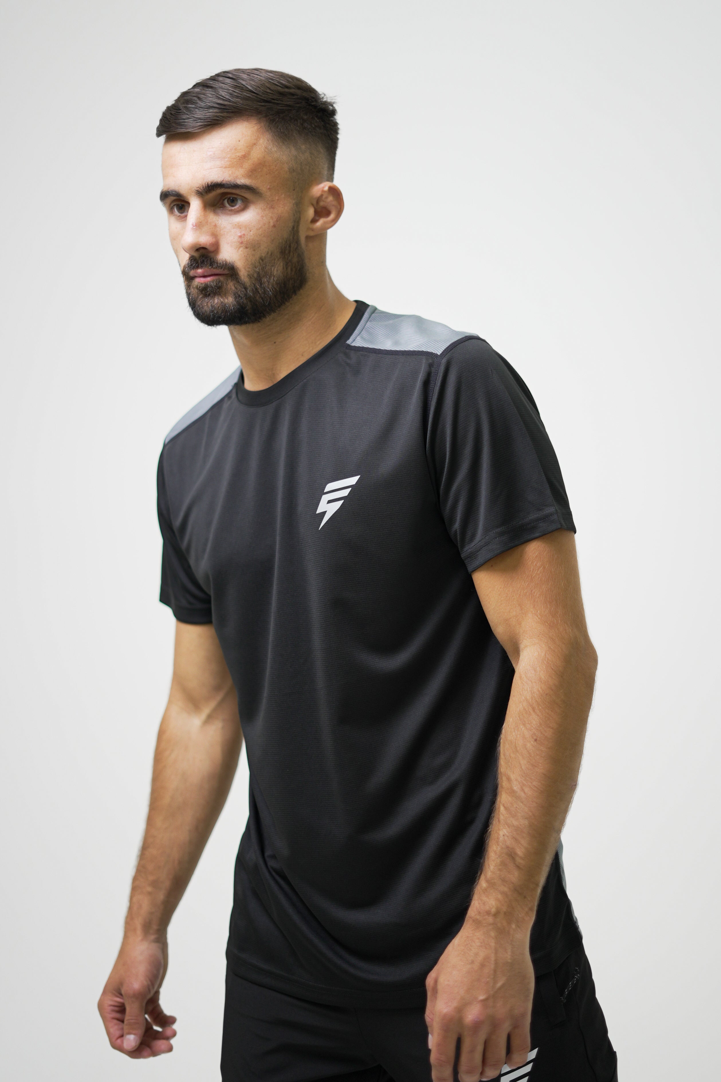 CORE TEE - BLACK/GREY