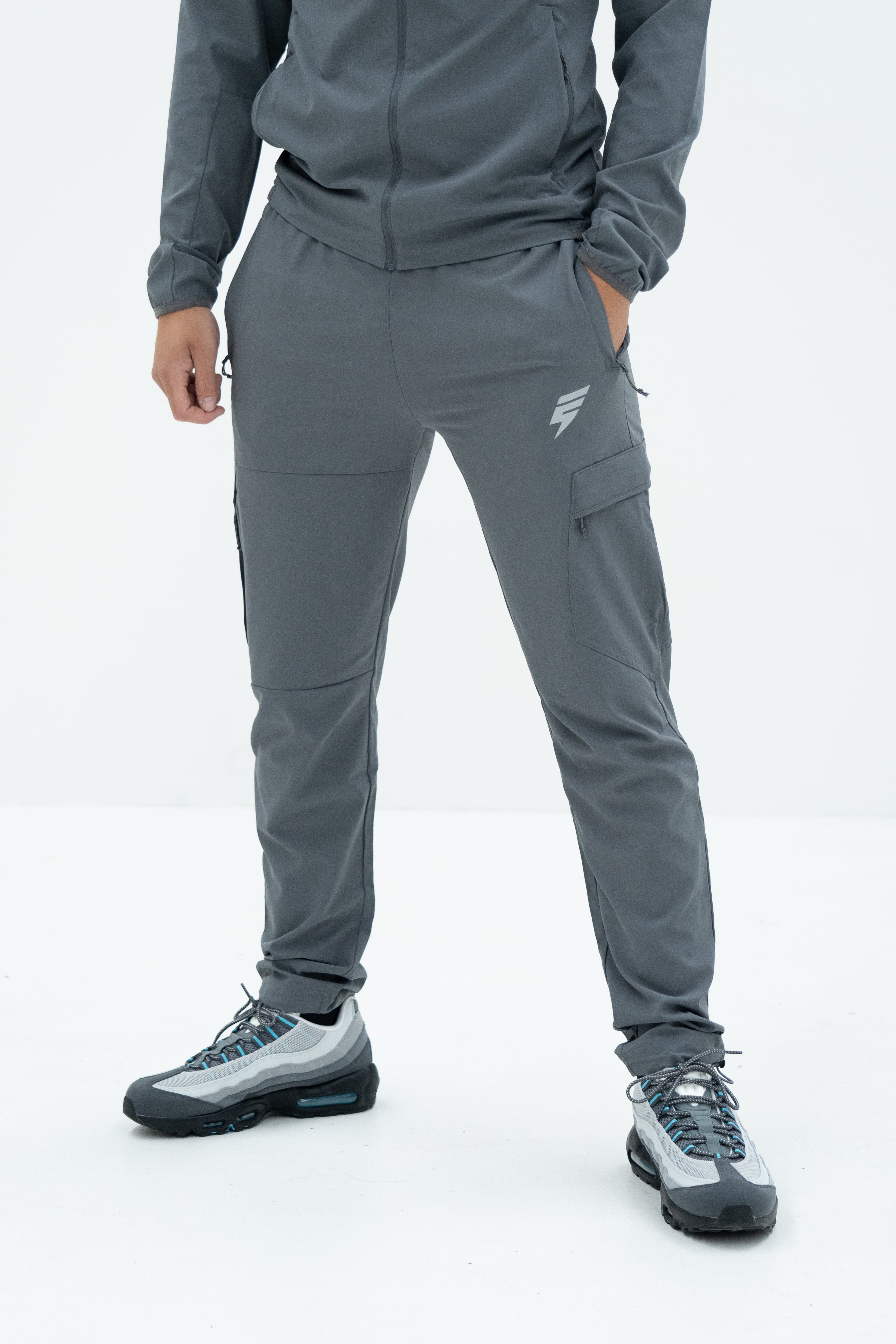 CORE TRACKSUIT - GREY