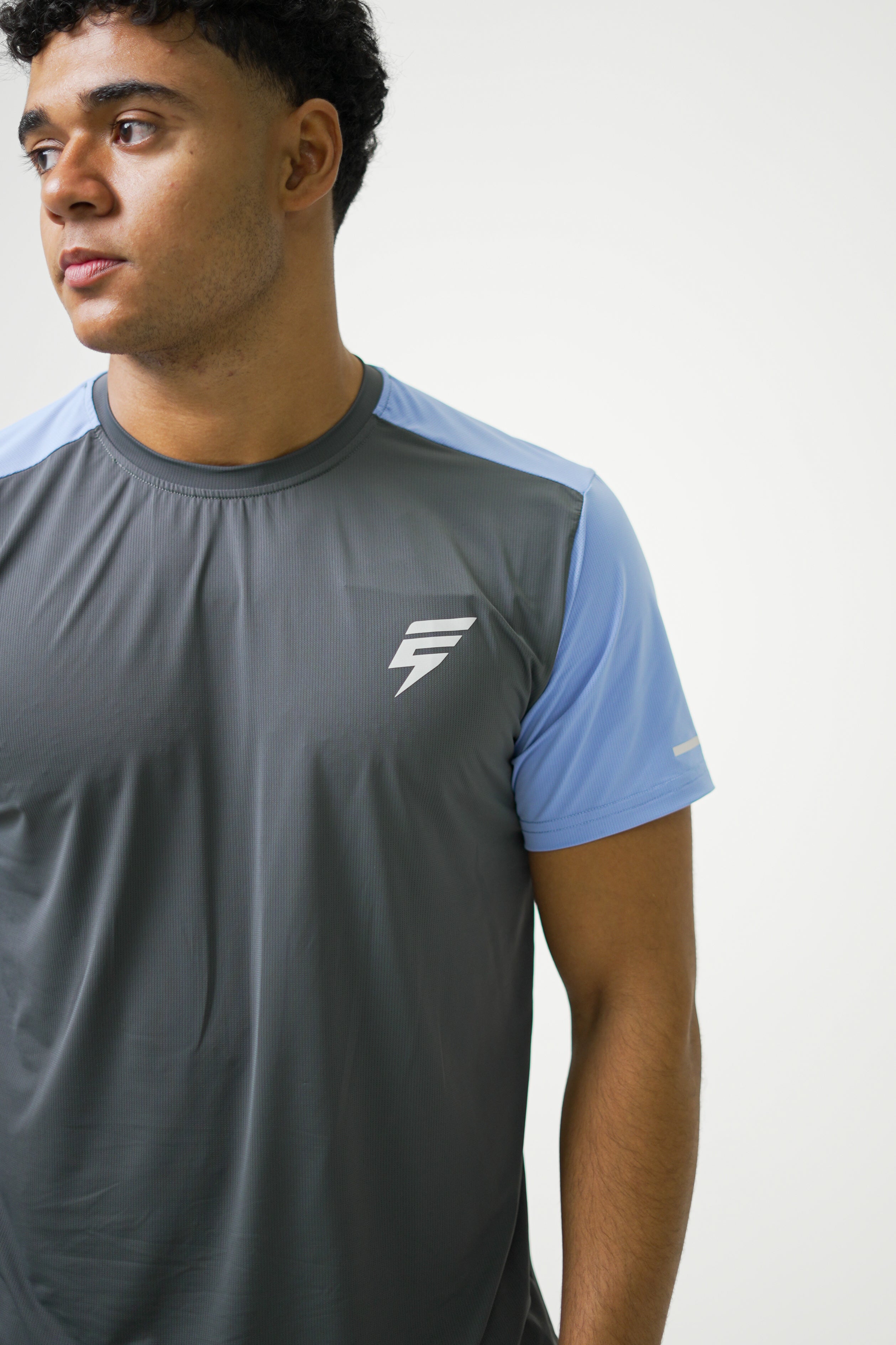 SPLIT TEE - GREY/OMBRE BLUE