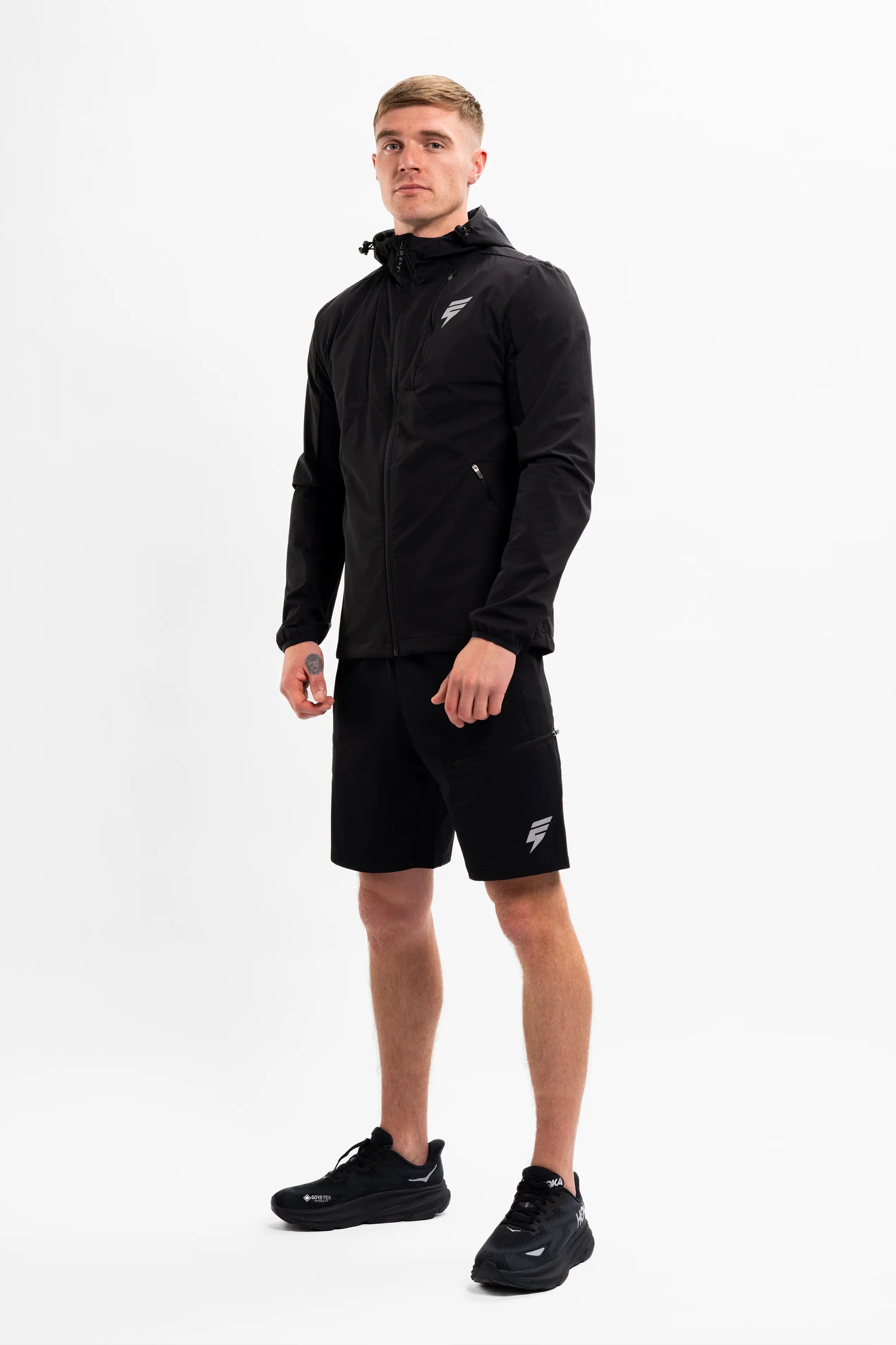 APEX SHORTS - BLACK