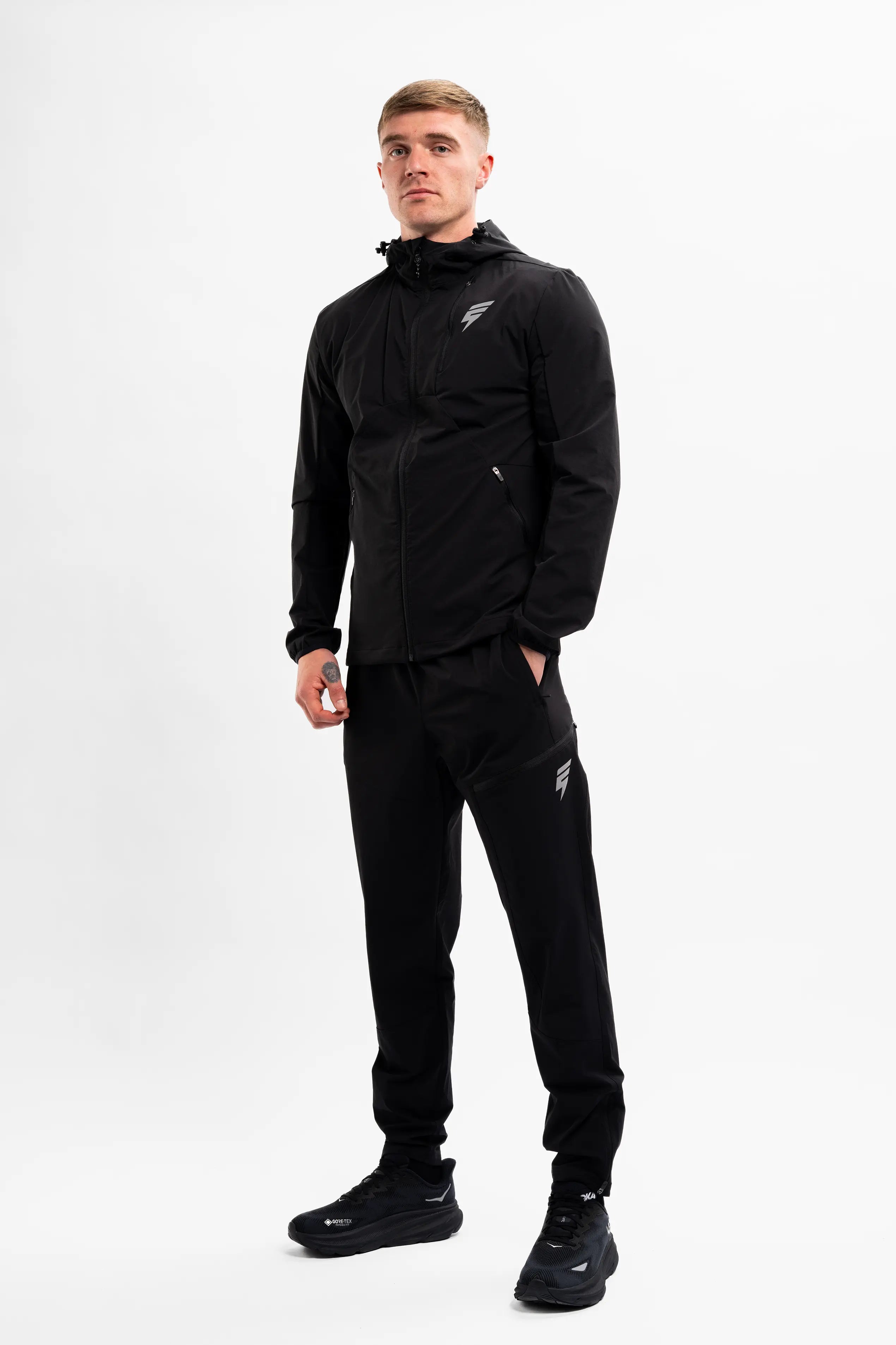 APEX JACKET - BLACK