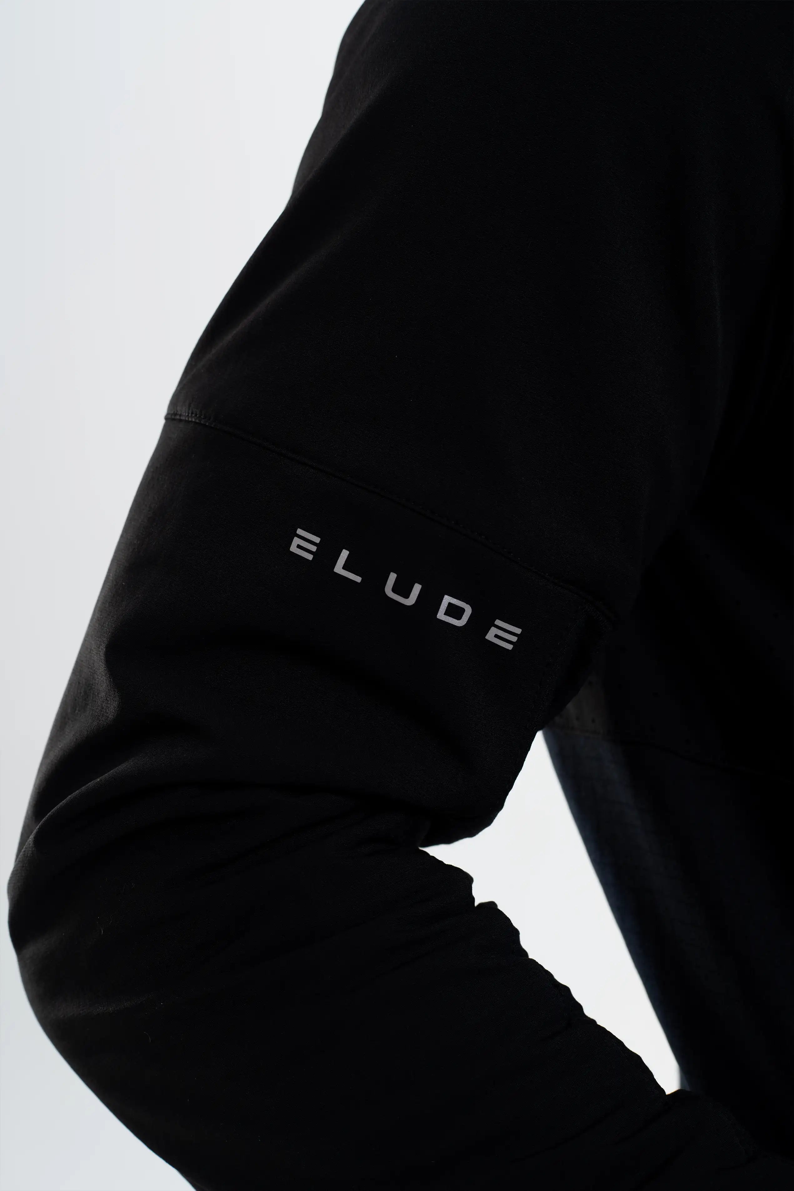 DELTA JACKET - BLACK