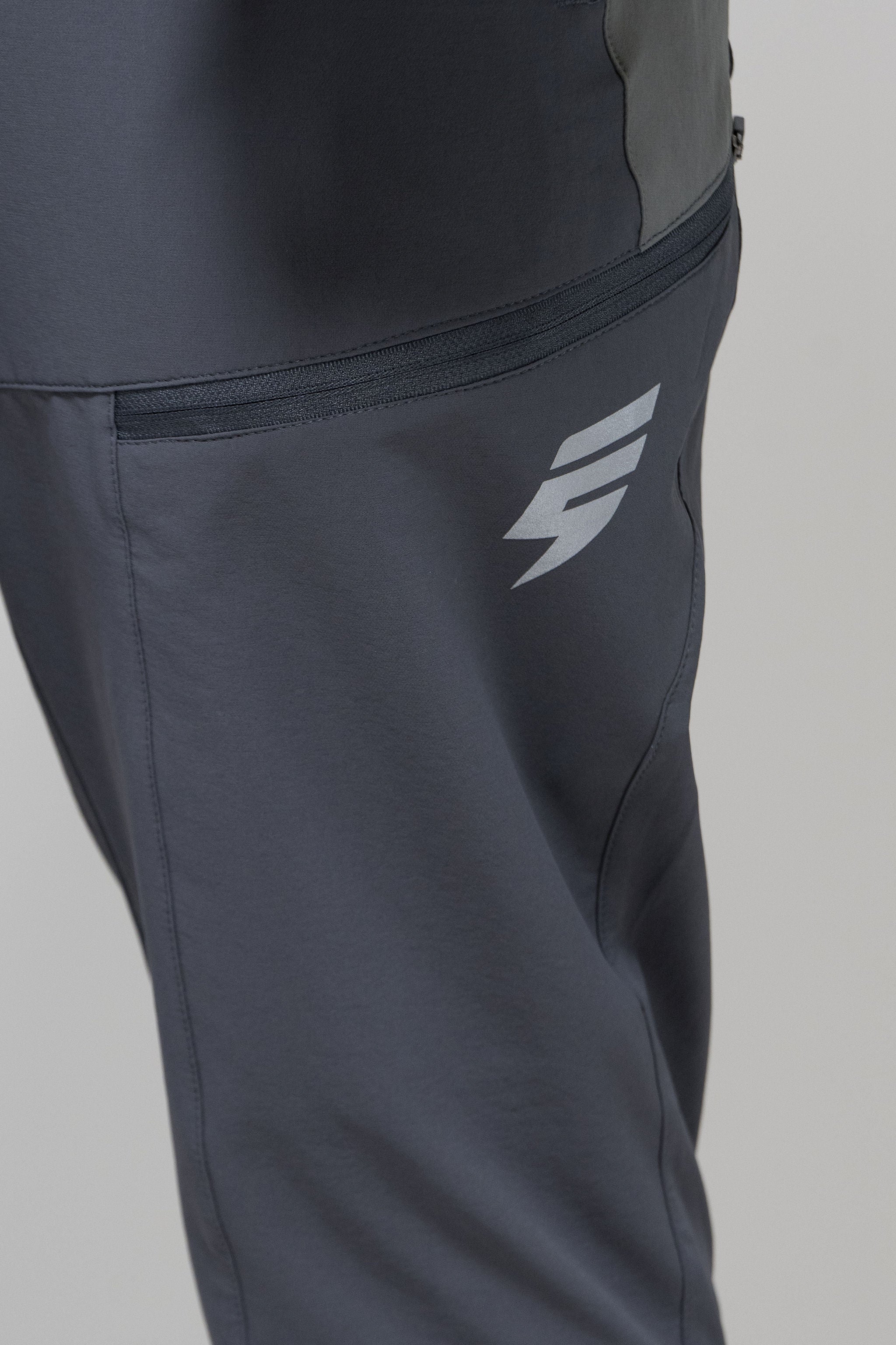 APEX TRACKSUIT - COAL/GREY/LIGHT GREY