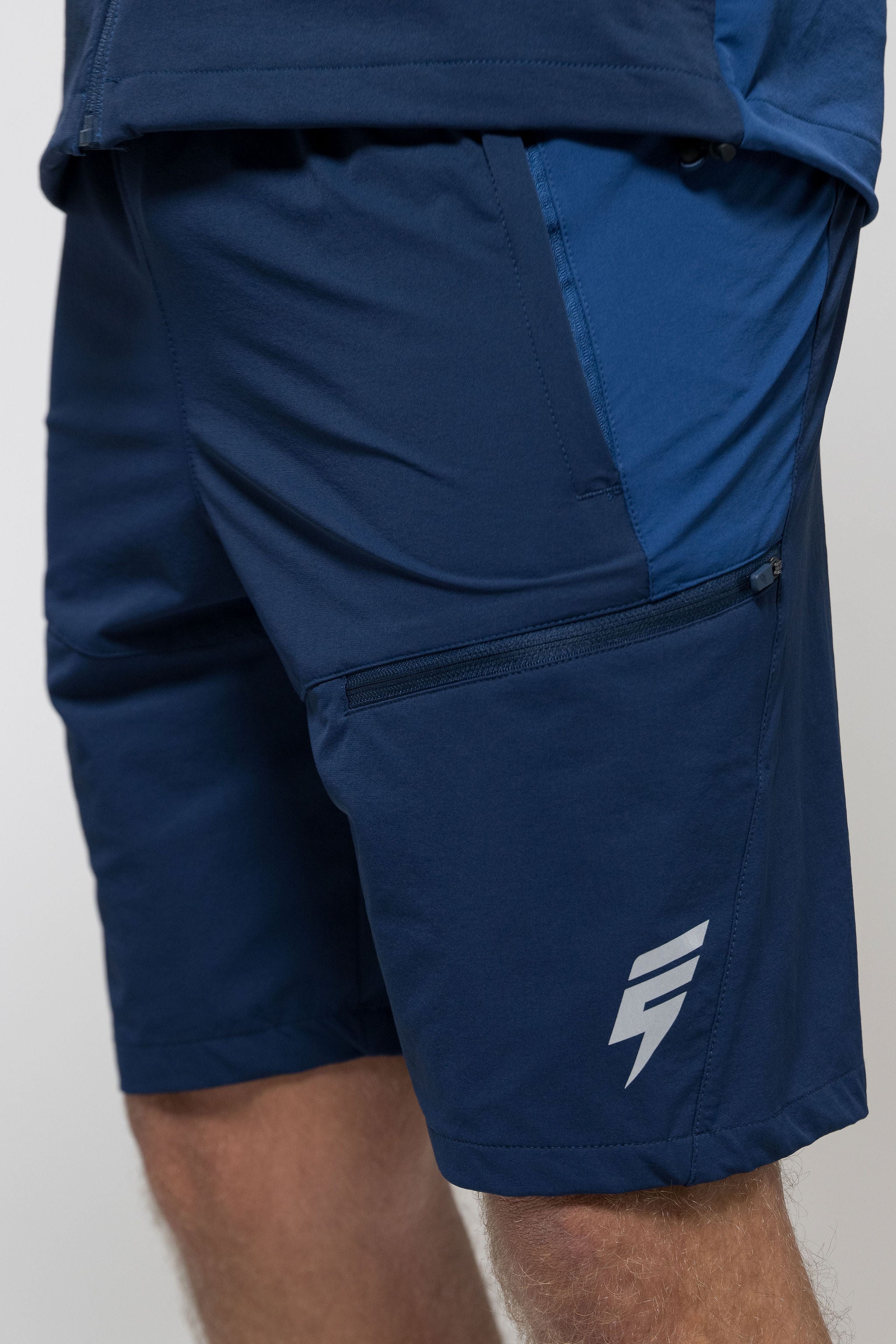APEX SHORTS - NAVY/BLUE
