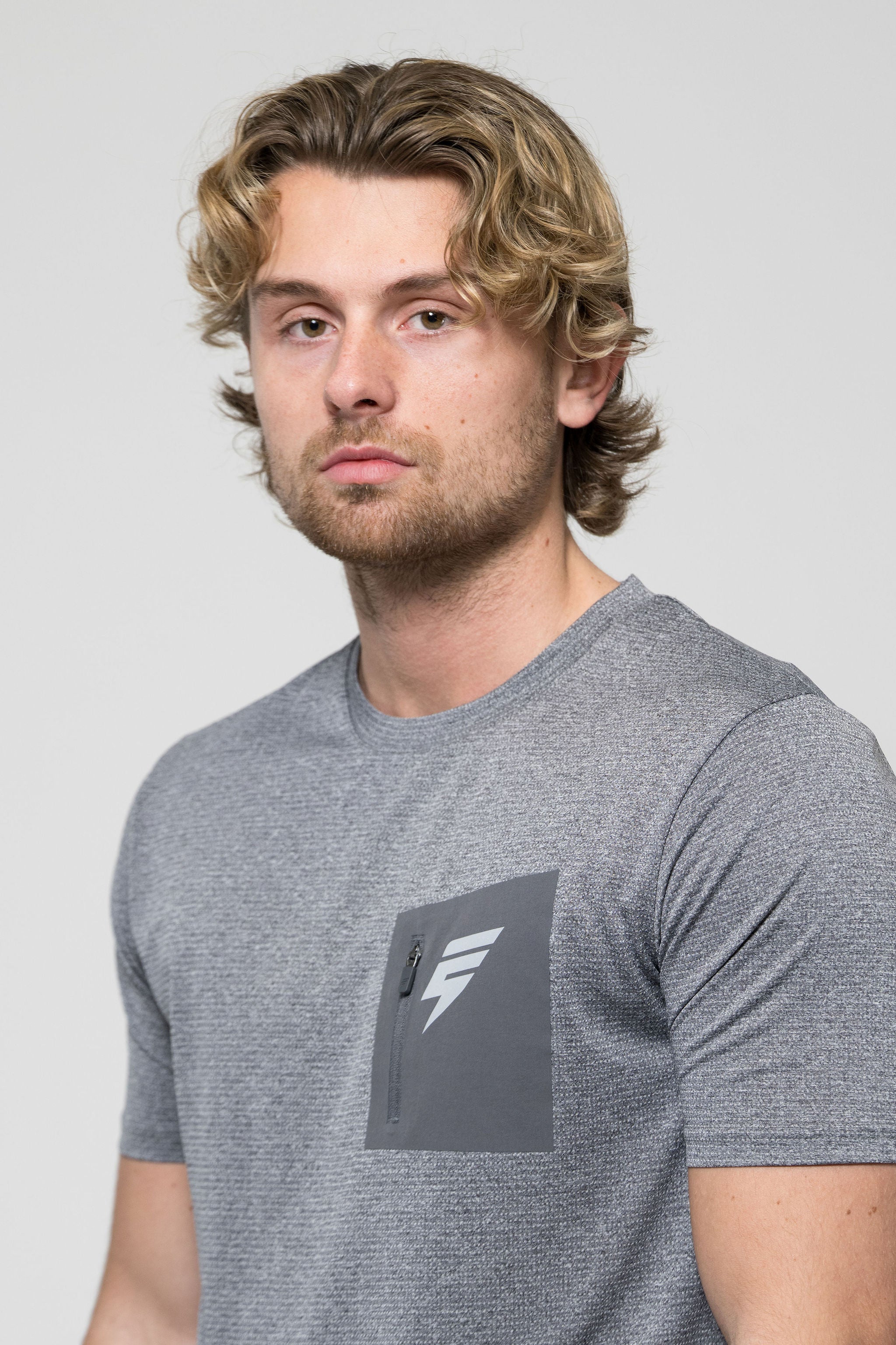 APEX TEE - GREY