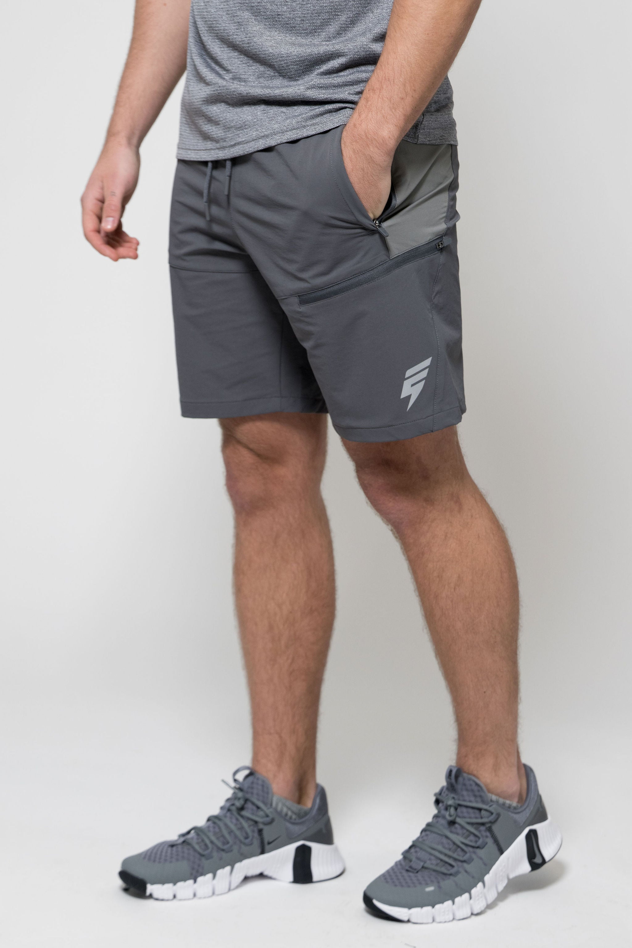 APEX SHORT - COAL/GREY