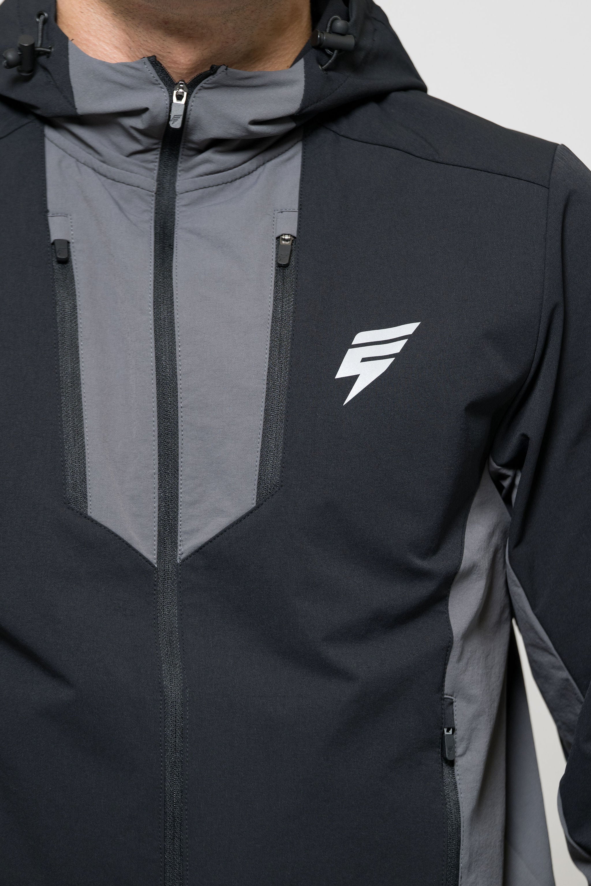 PEAK JACKET - BLACK/COAL