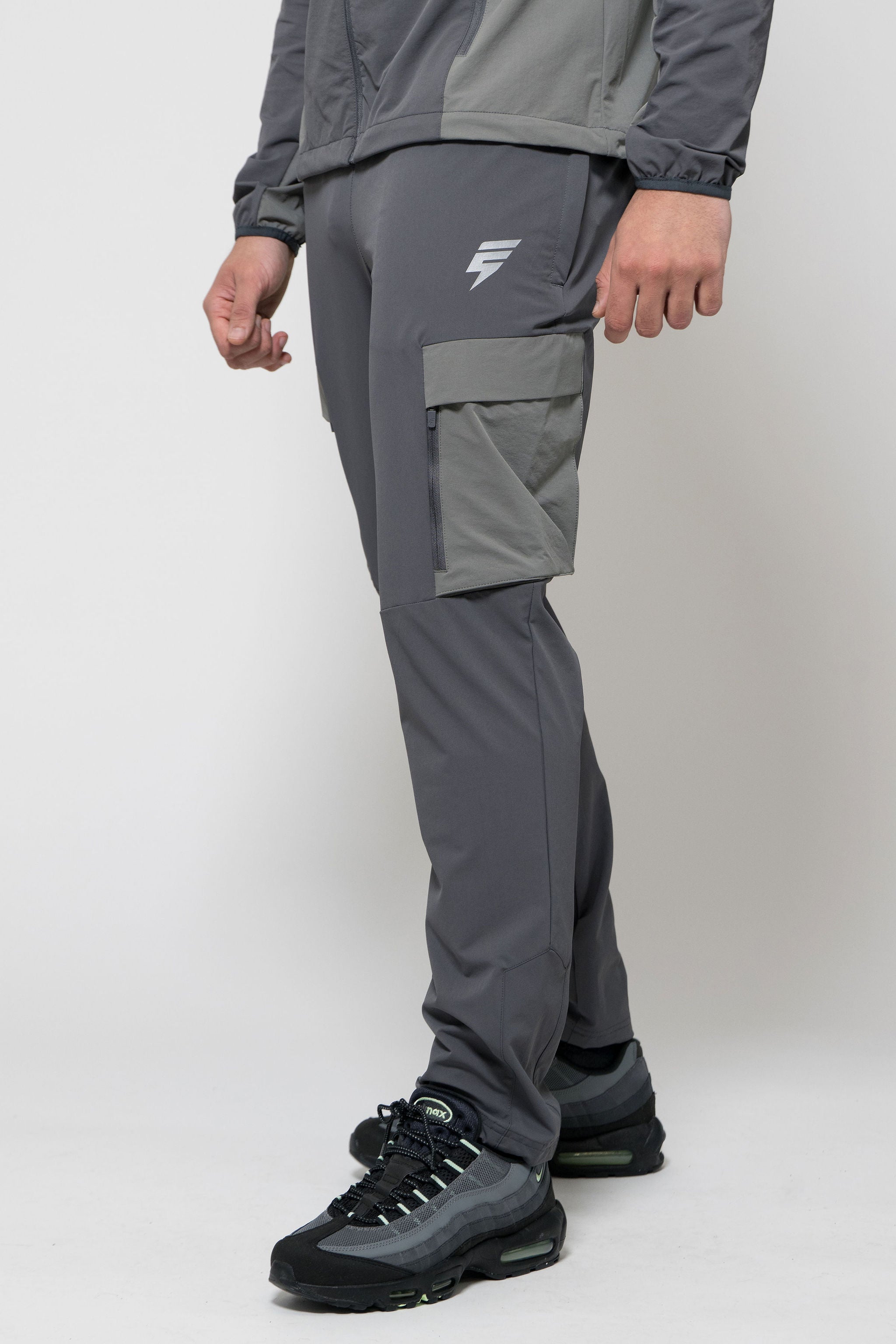 PEAK PANT - COAL/GREY