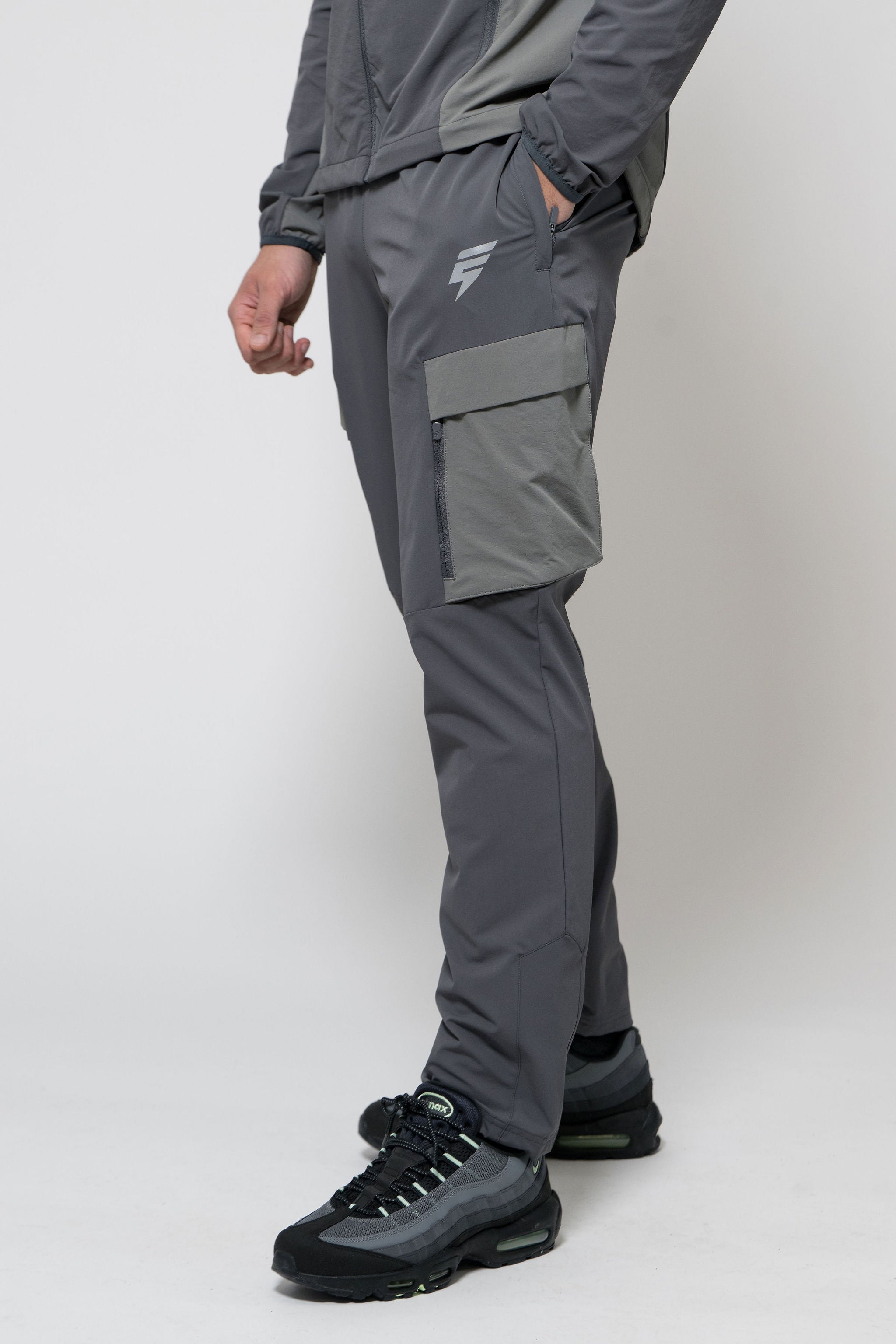 PEAK PANT - COAL/GREY