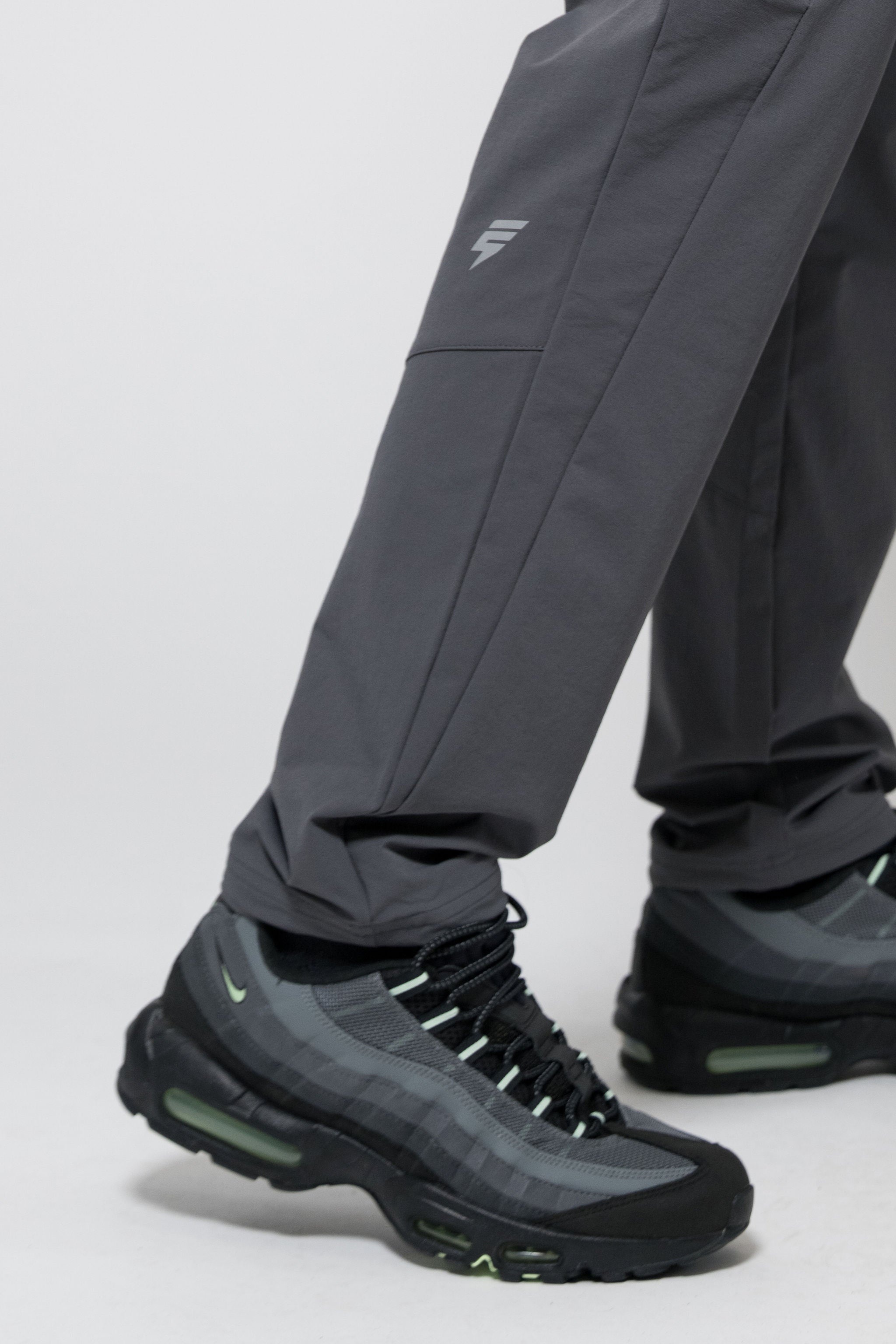 DELTA FLEECE TRACKSUIT - COAL/BLACK