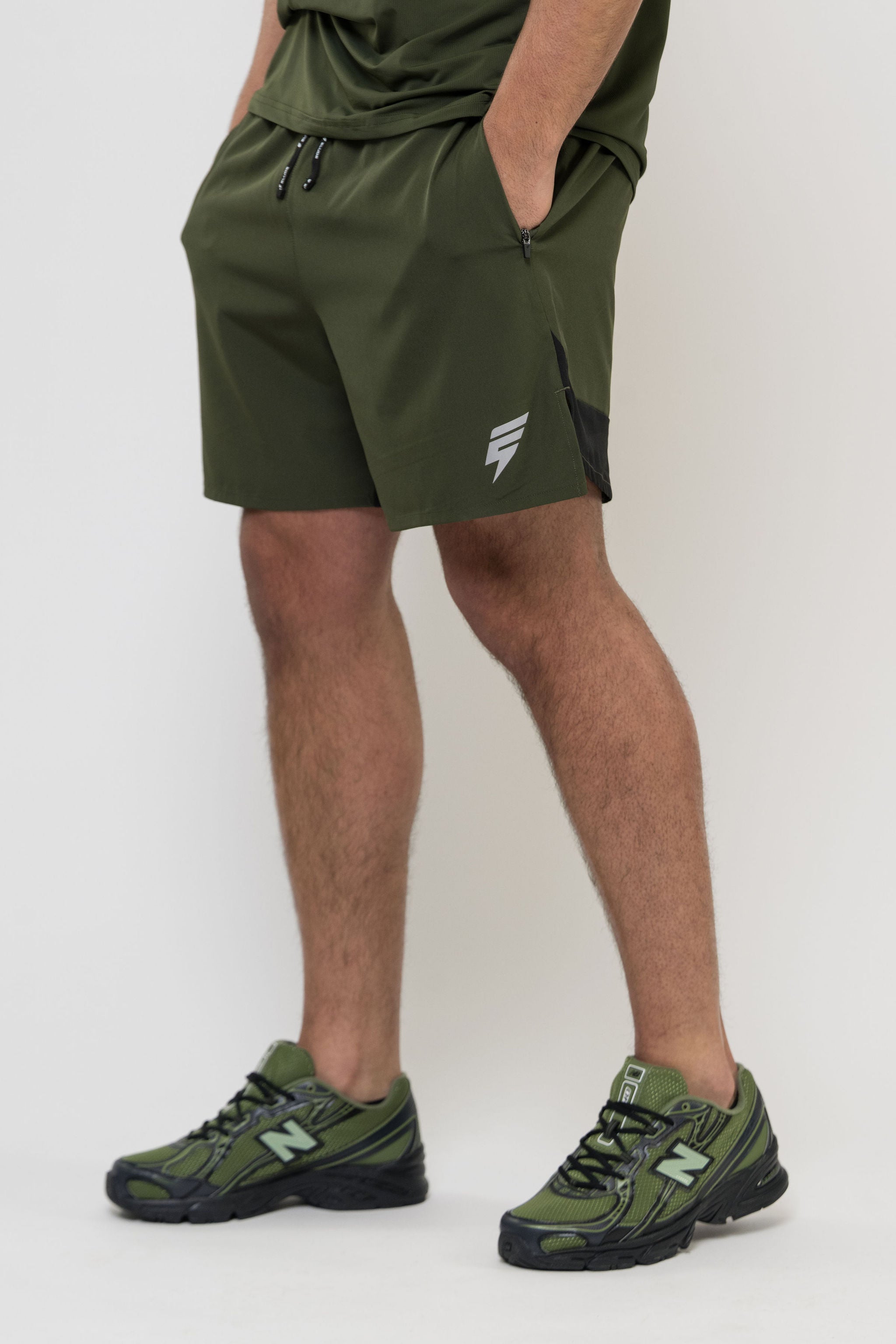 TRACK SHORT - KHAKI/BLACK