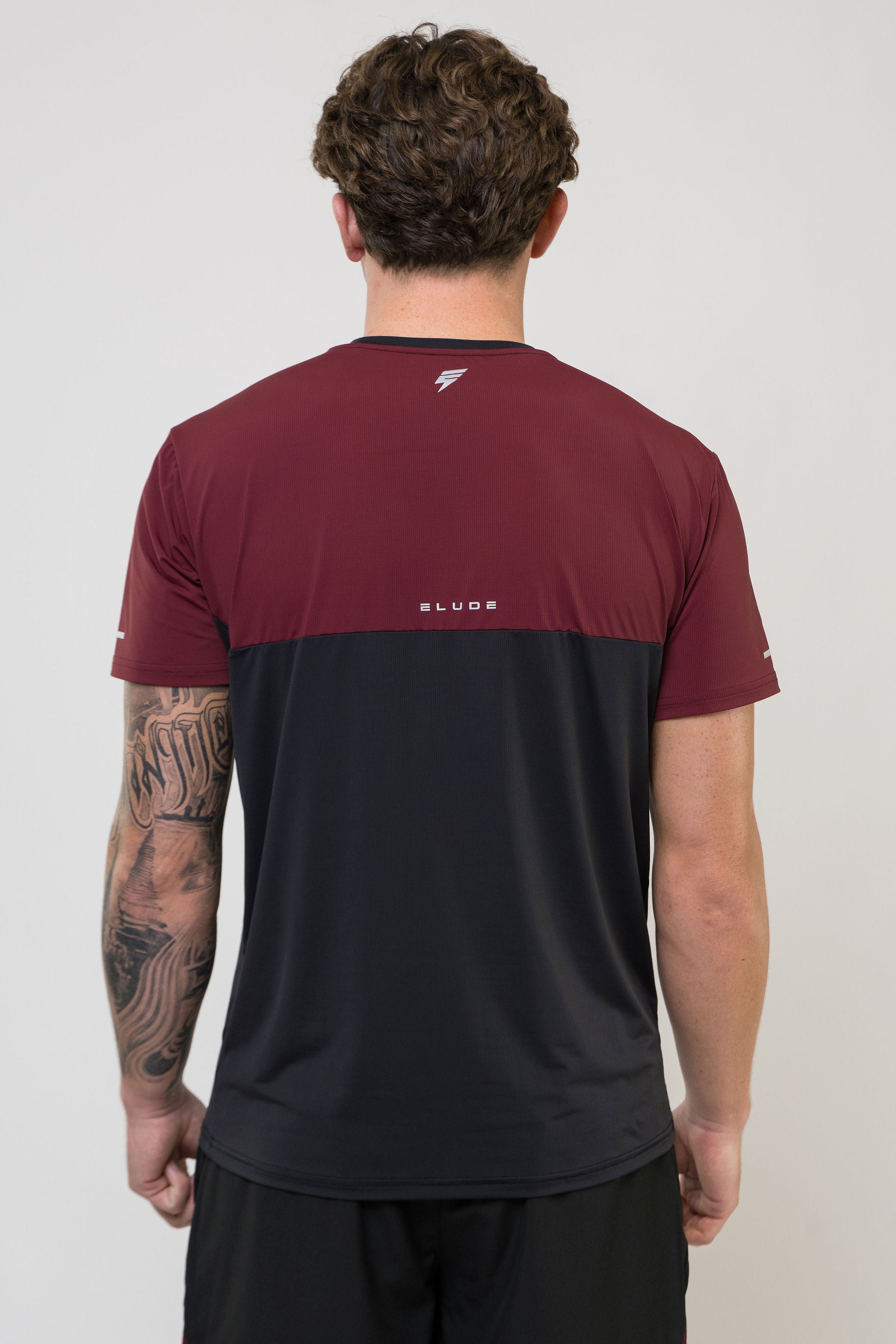 TRACK TEE - BLACK/MAROON