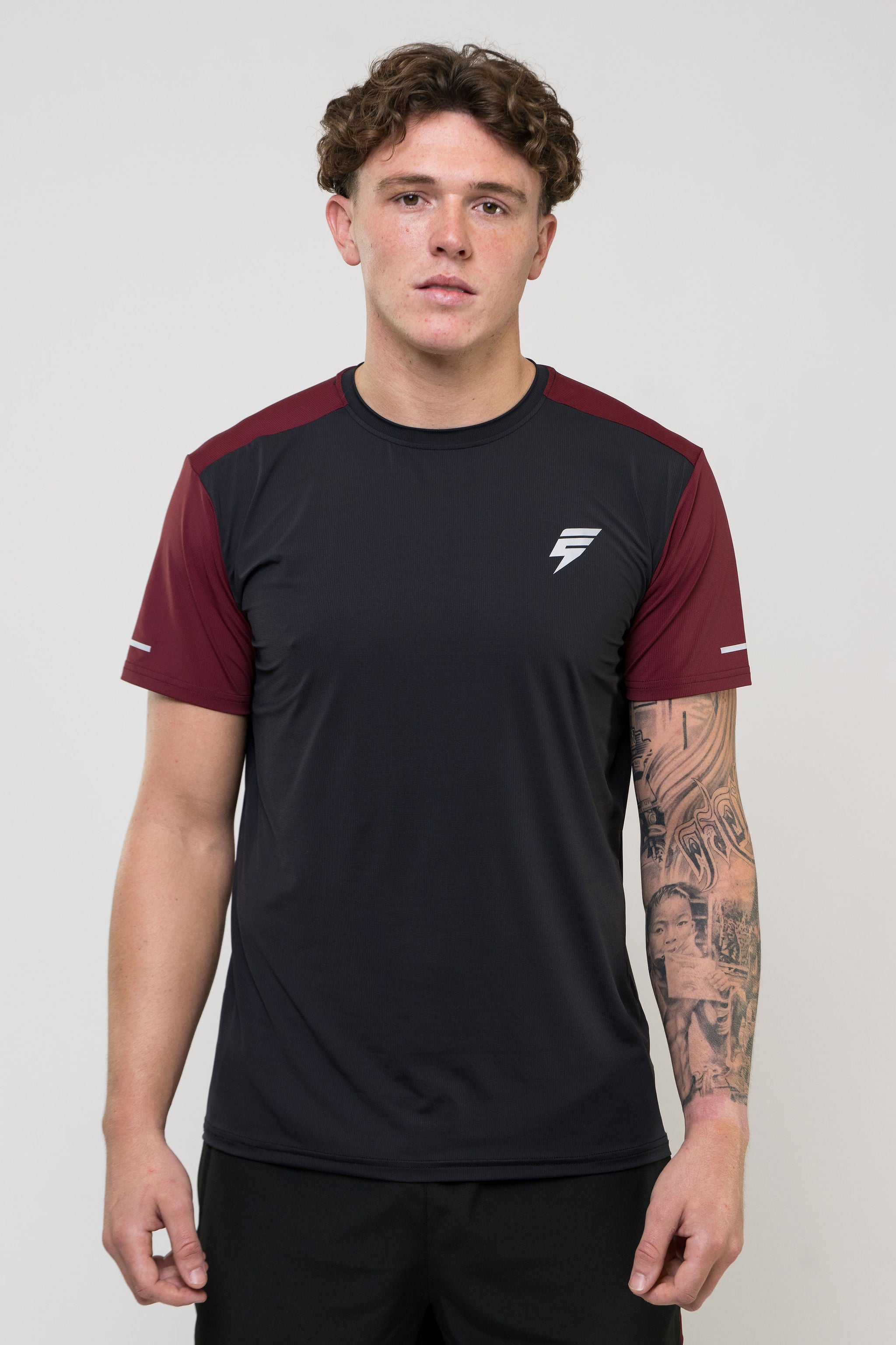 TRACK TEE - BLACK/MAROON