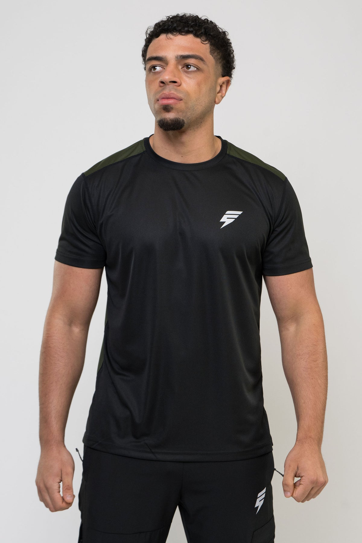 CORE TEE - BLACK/KHAKI