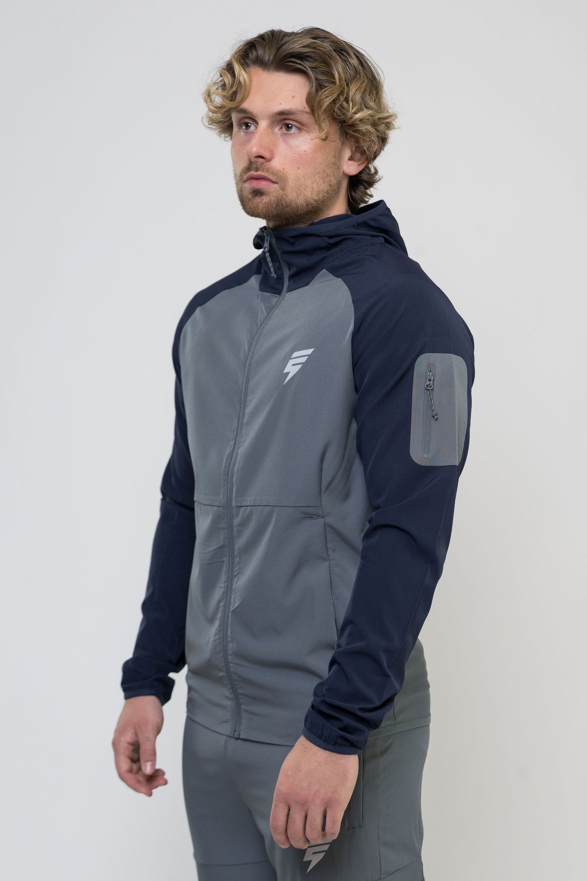 CORE JACKET - GREY/NAVY