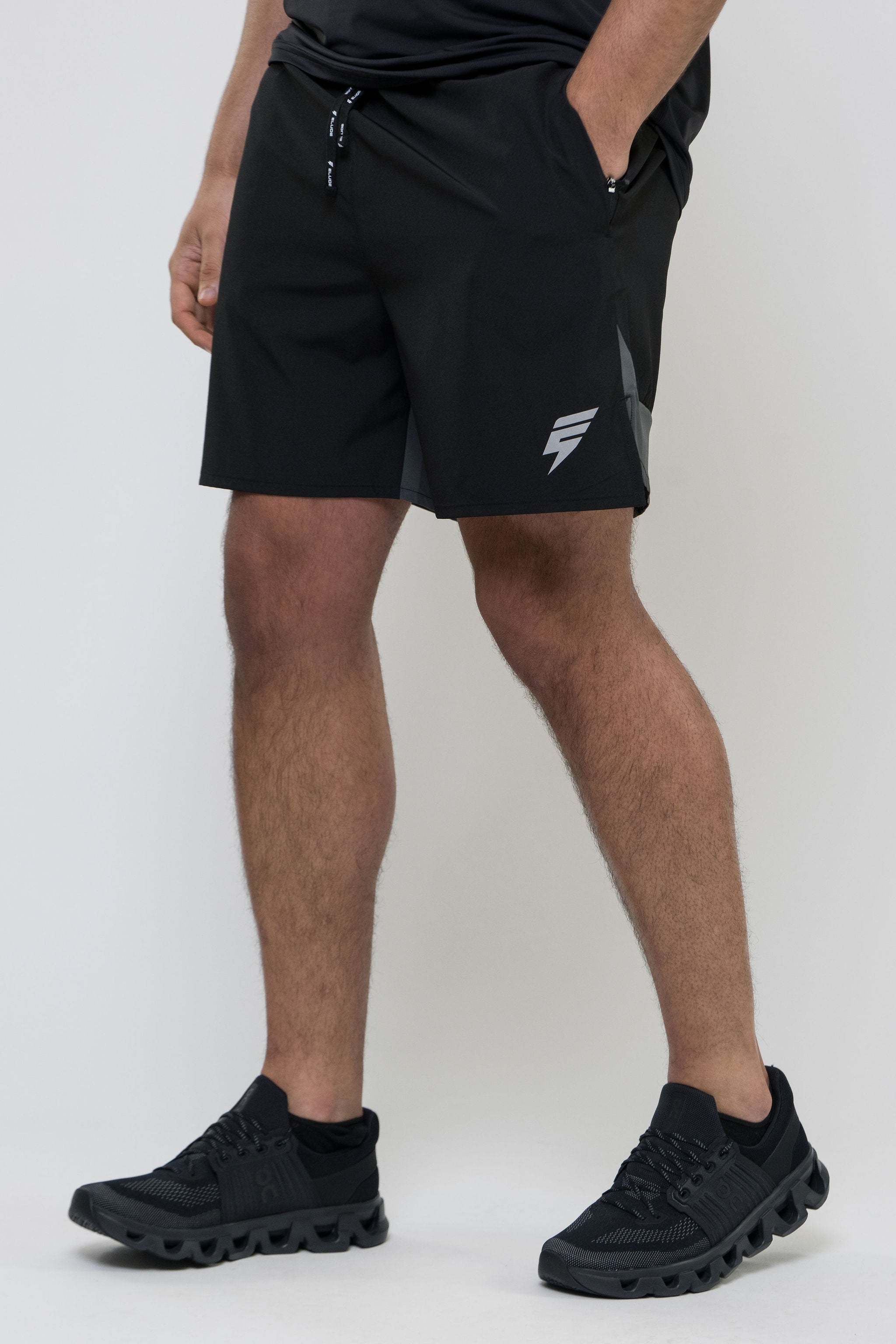 TRACK SHORT - BLACK/DARK GREY