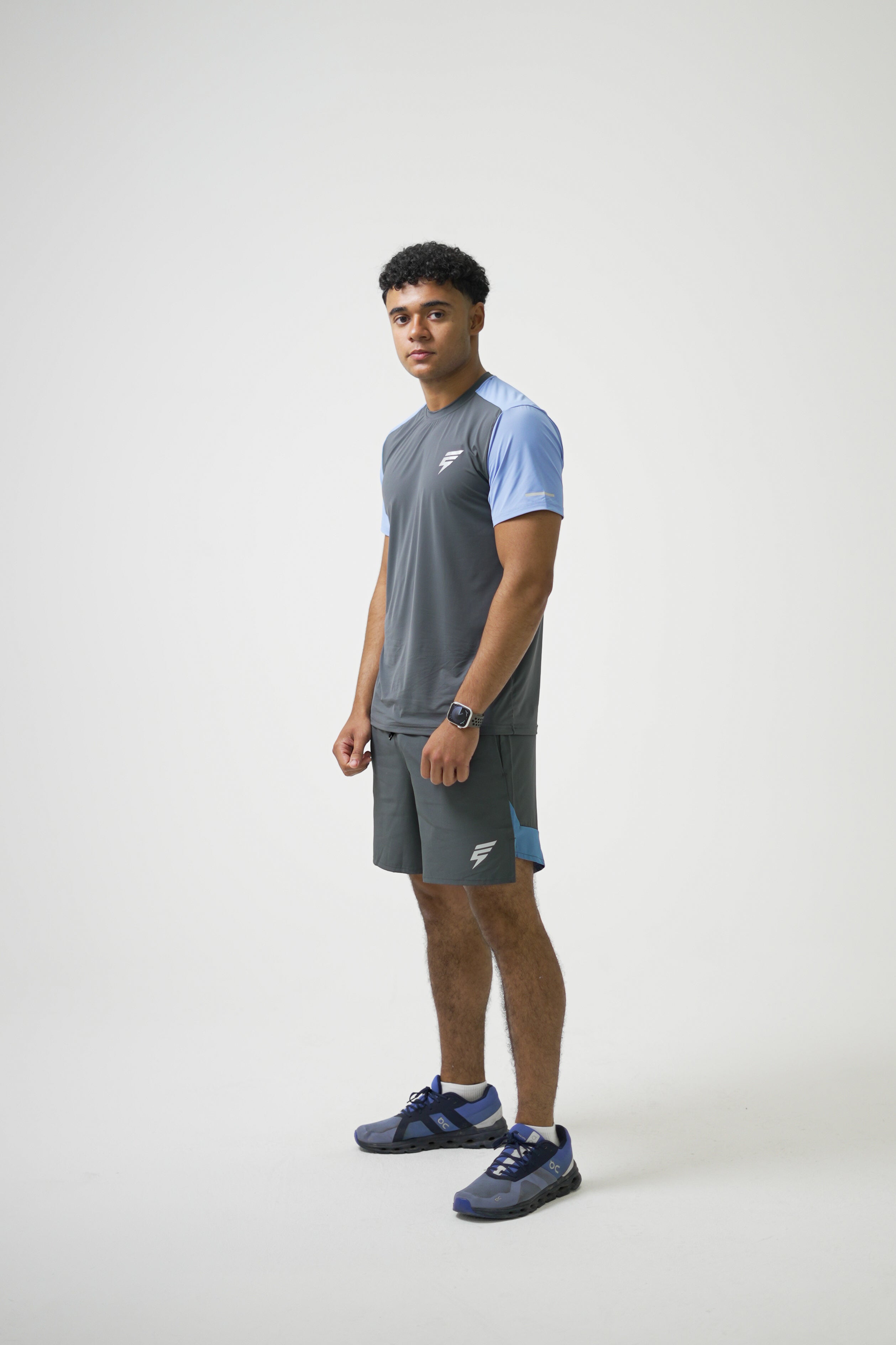SPLIT SHORTS - GREY/OMBRE BLUE