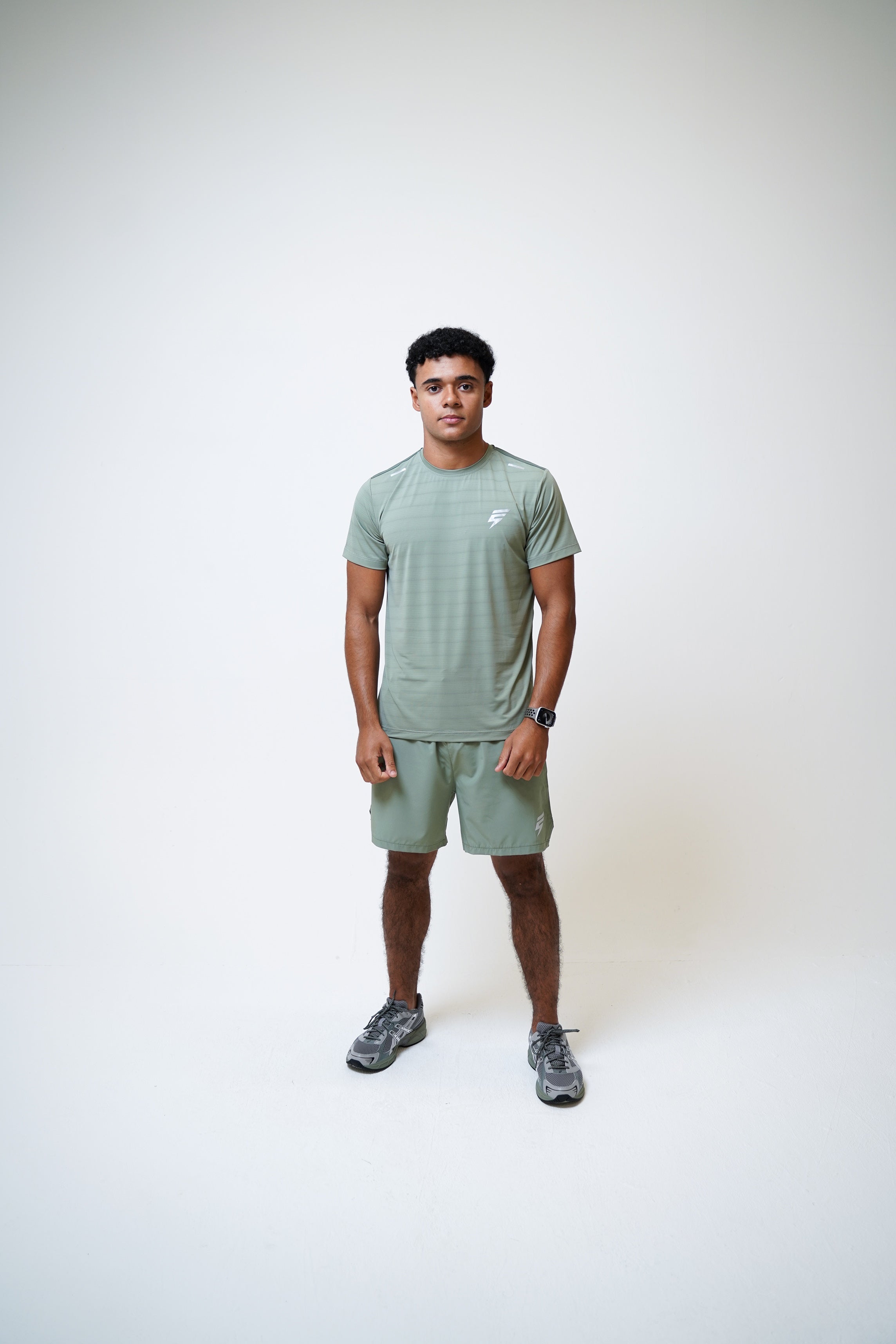 VENT TEE - OLIVE