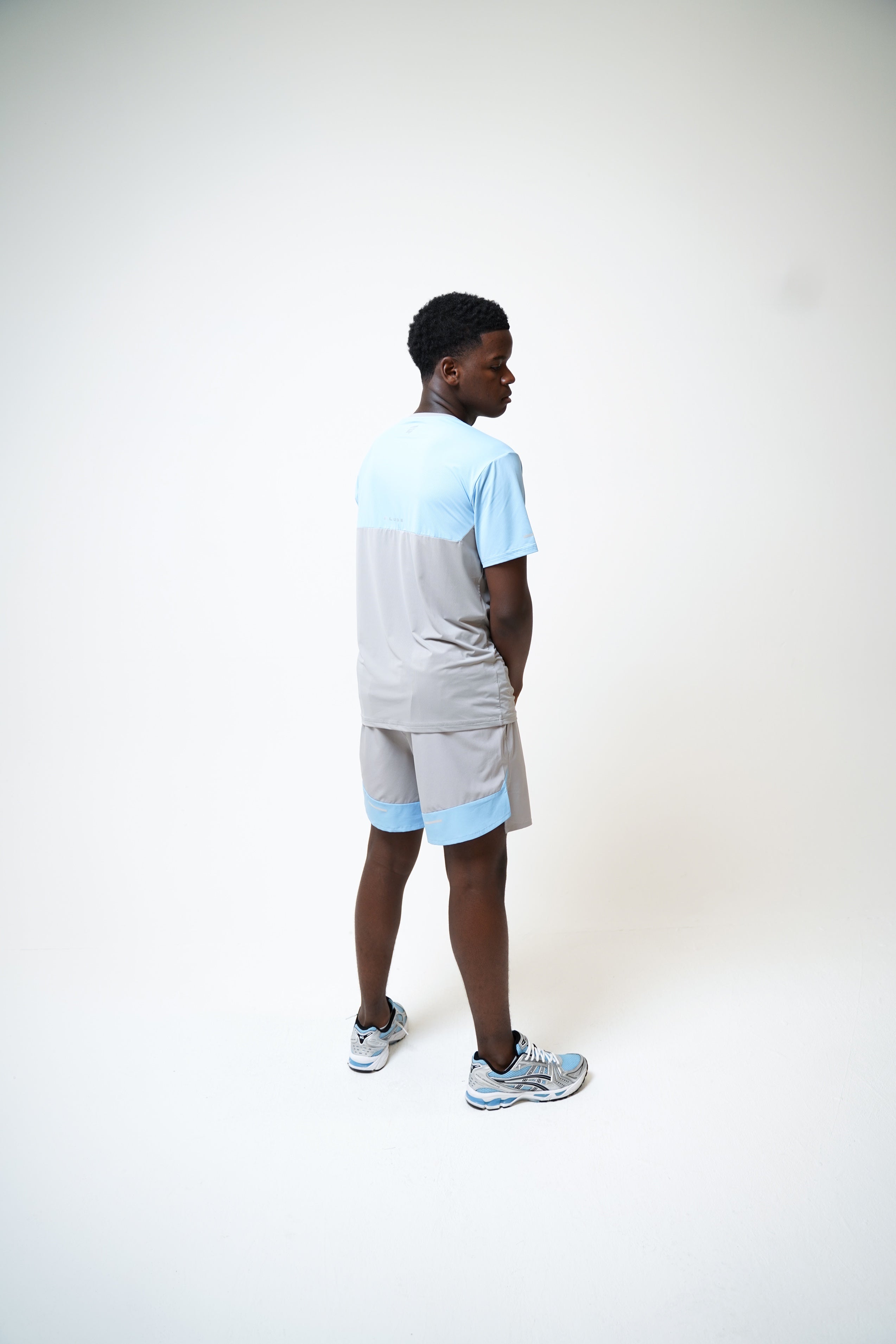 SPLIT SHORTS - LIGHT GREY/BABY BLUE