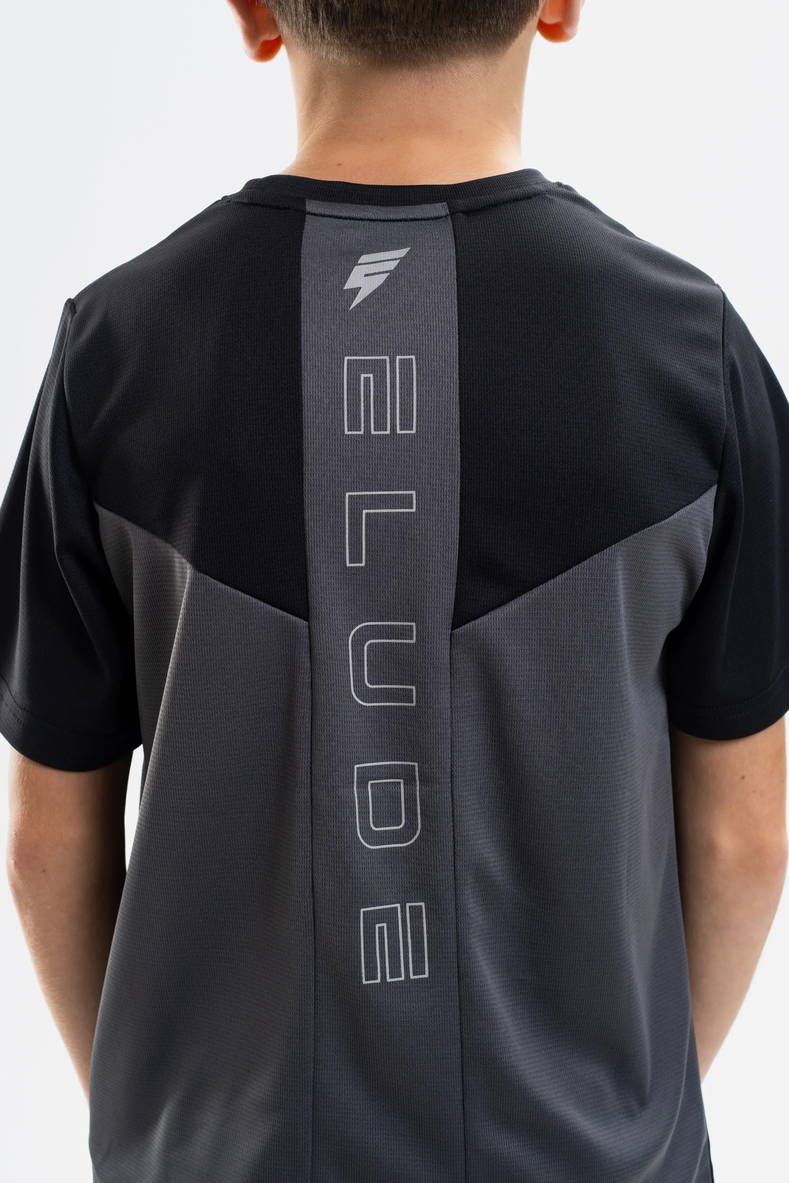 JUNIOR TECH TEE - BLACK/COAL