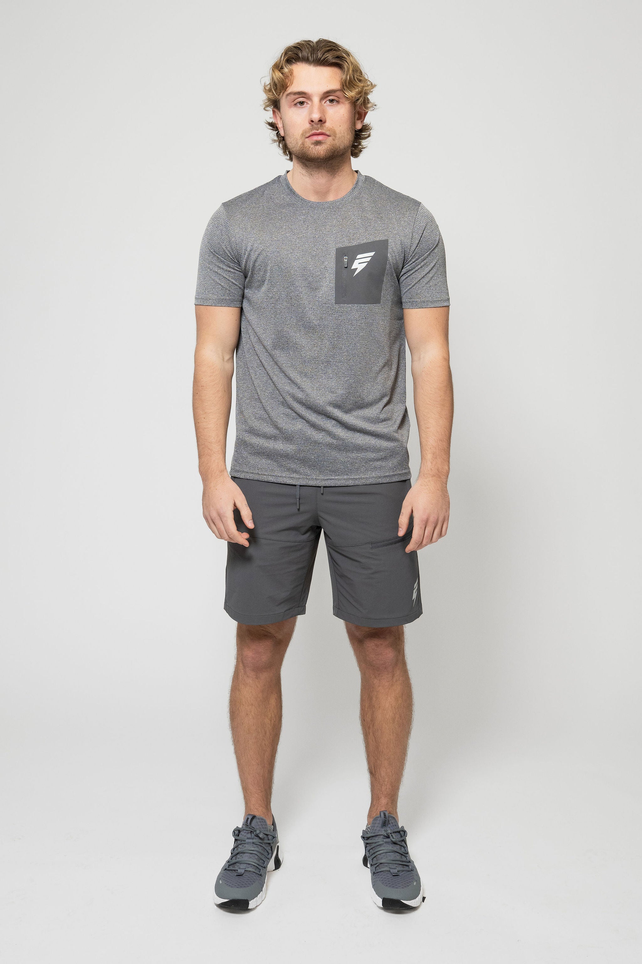 APEX SHORT SET - COAL/GREY
