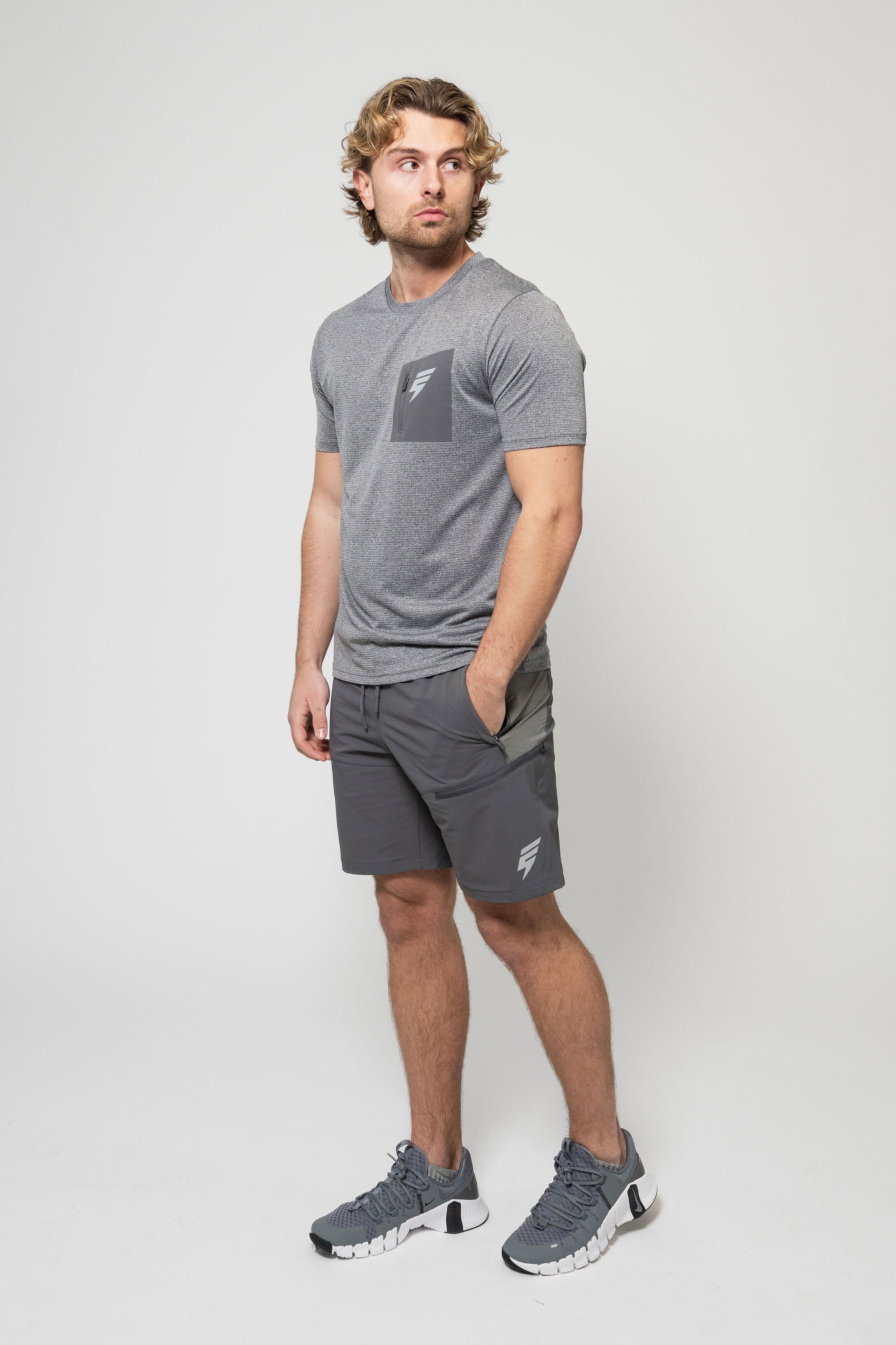 APEX SHORT - COAL/GREY