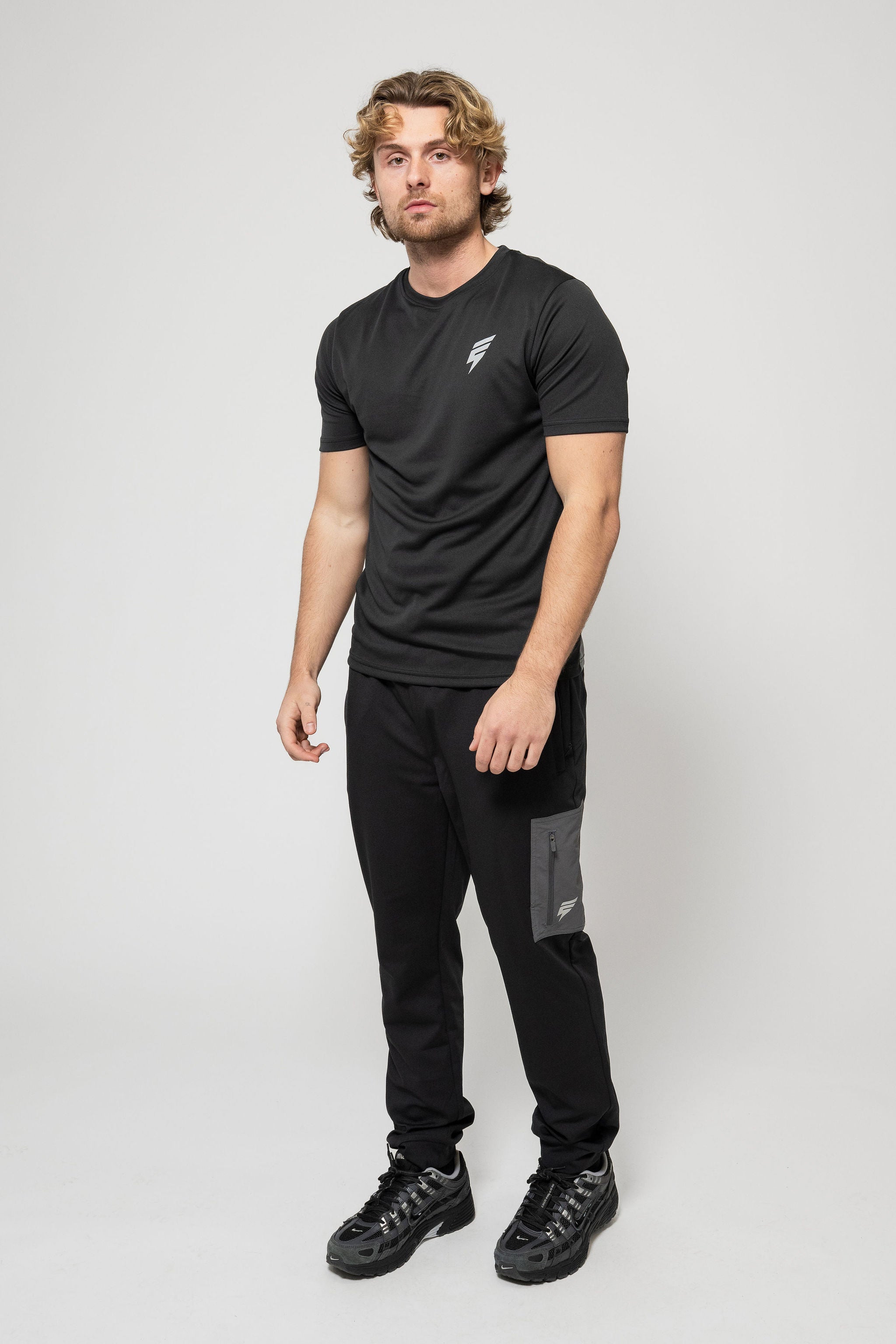 TECH TEE - BLACK/COAL