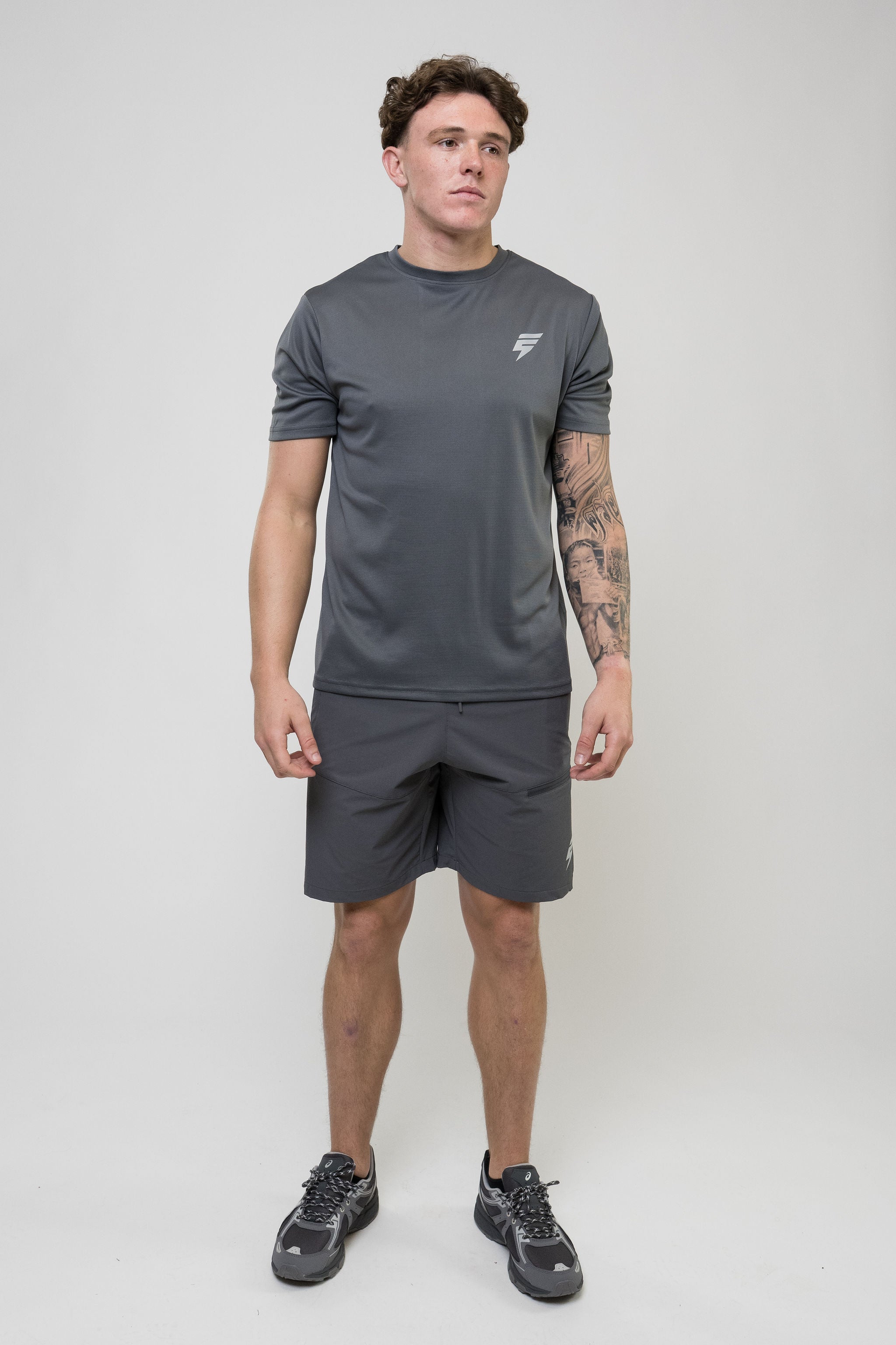 TECH SHORT SET - GREY