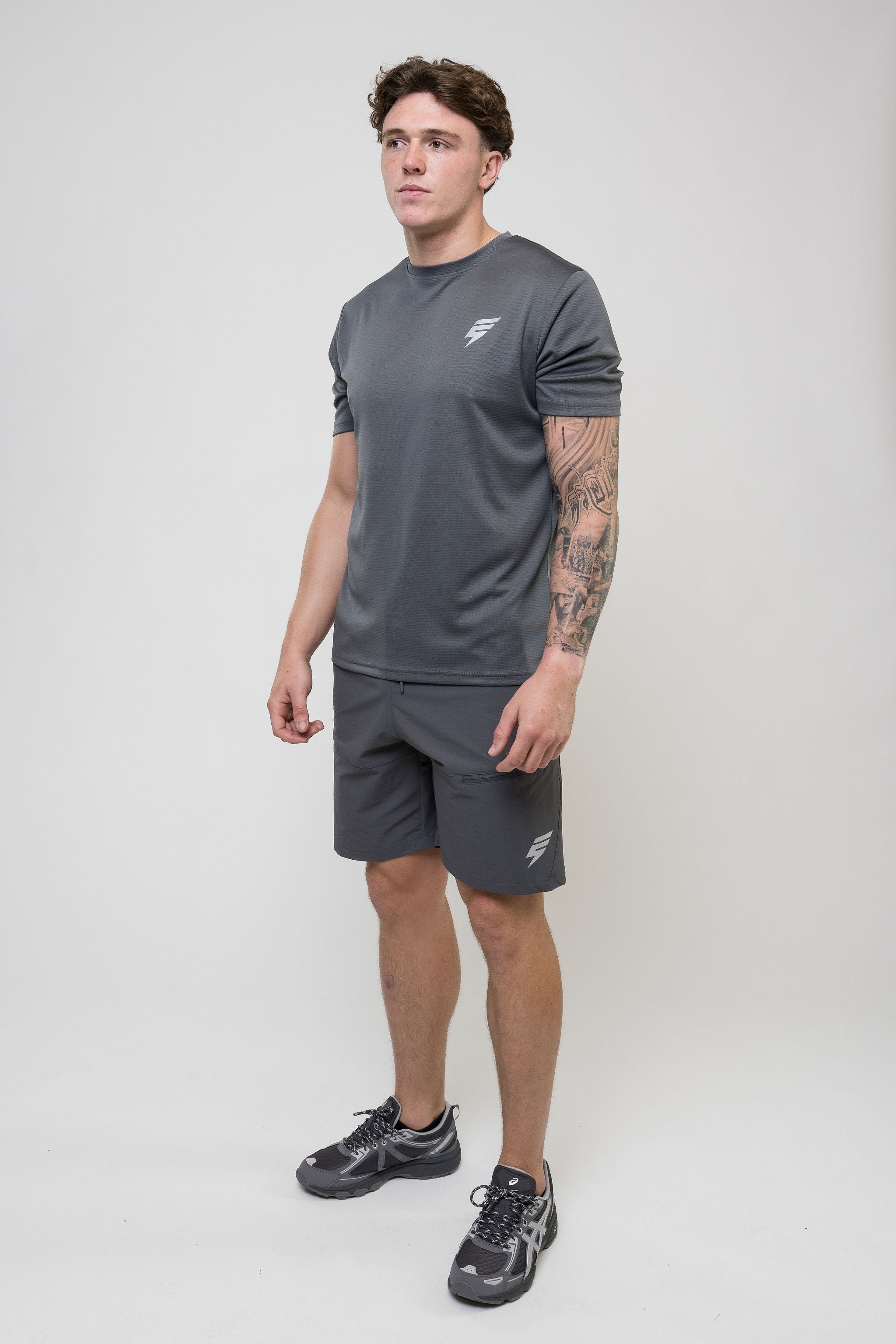 TECH SHORT SET - GREY