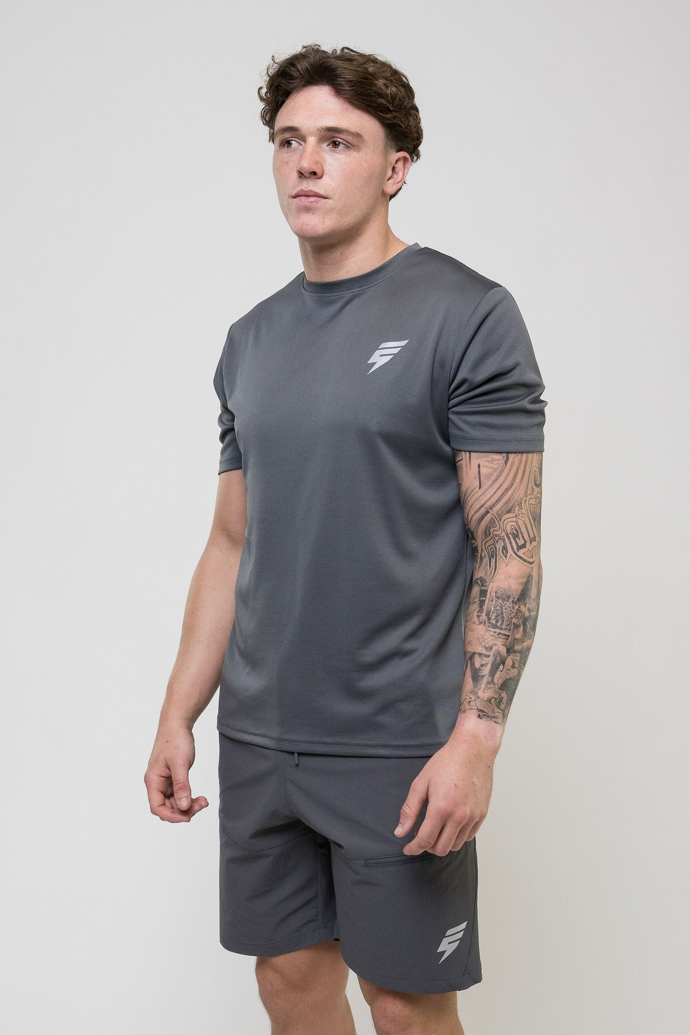 TECH SHORT SET - GREY