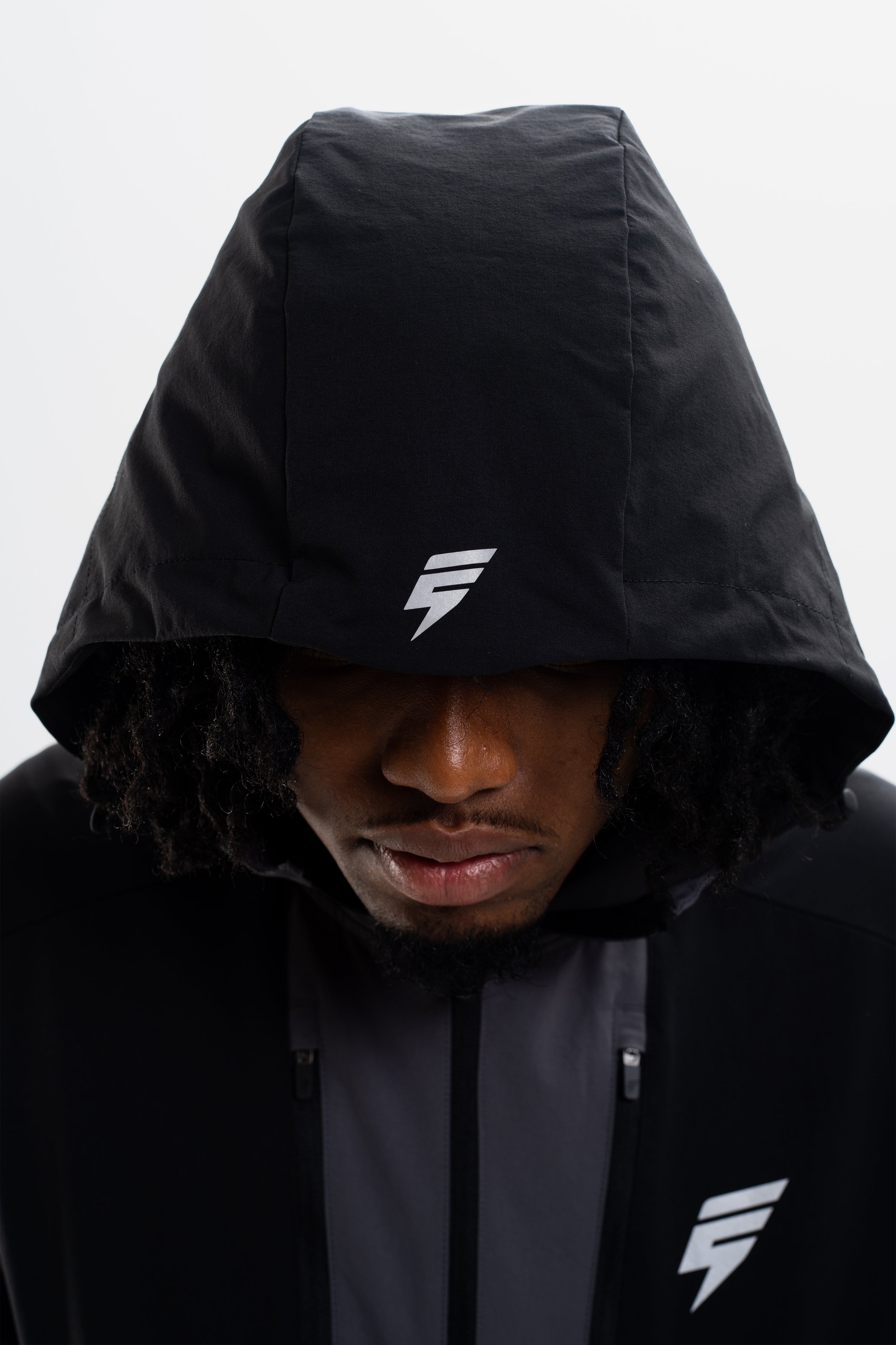 PEAK JACKET - BLACK/COAL