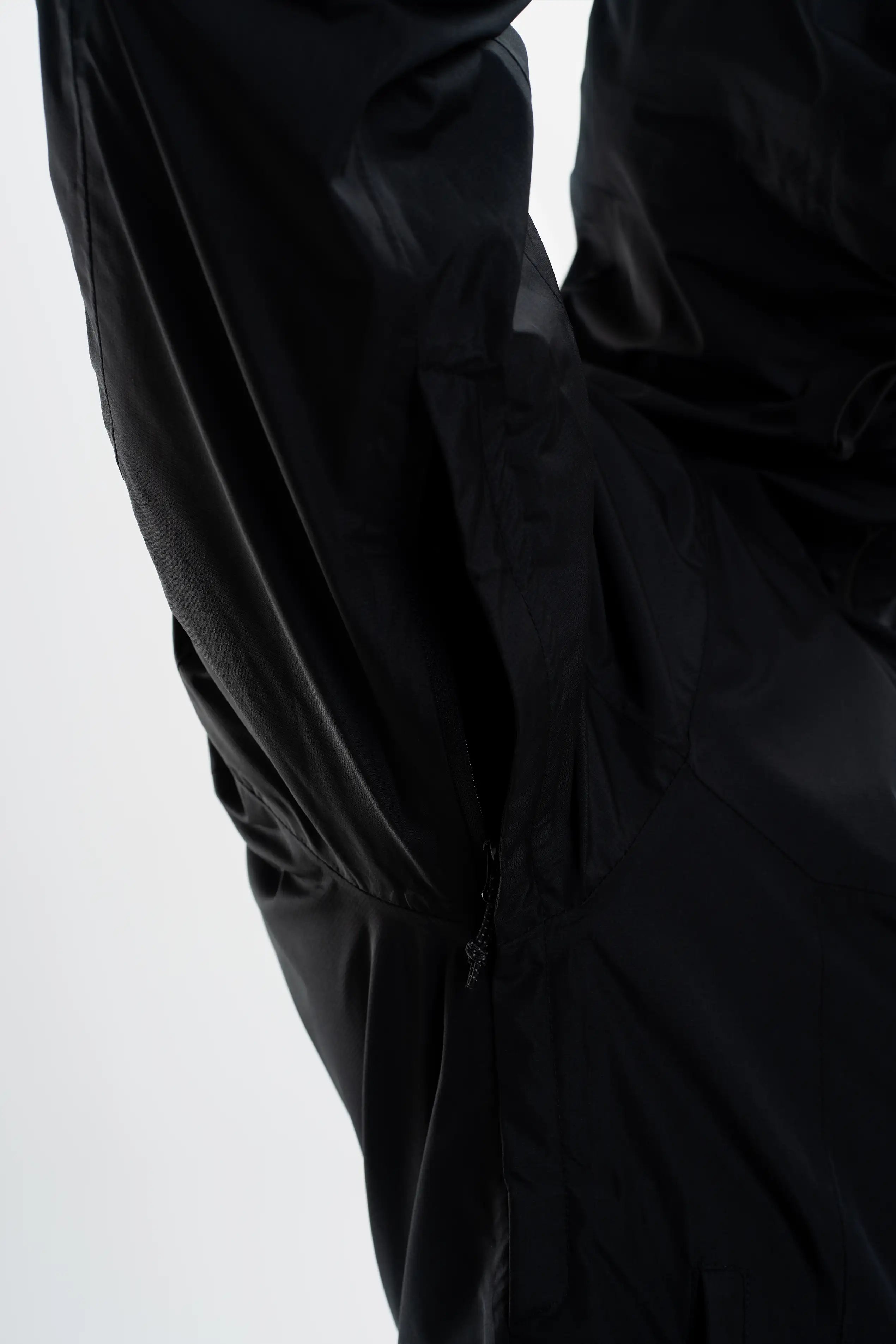 STORM TRAIL TRACKSUIT - BLACK