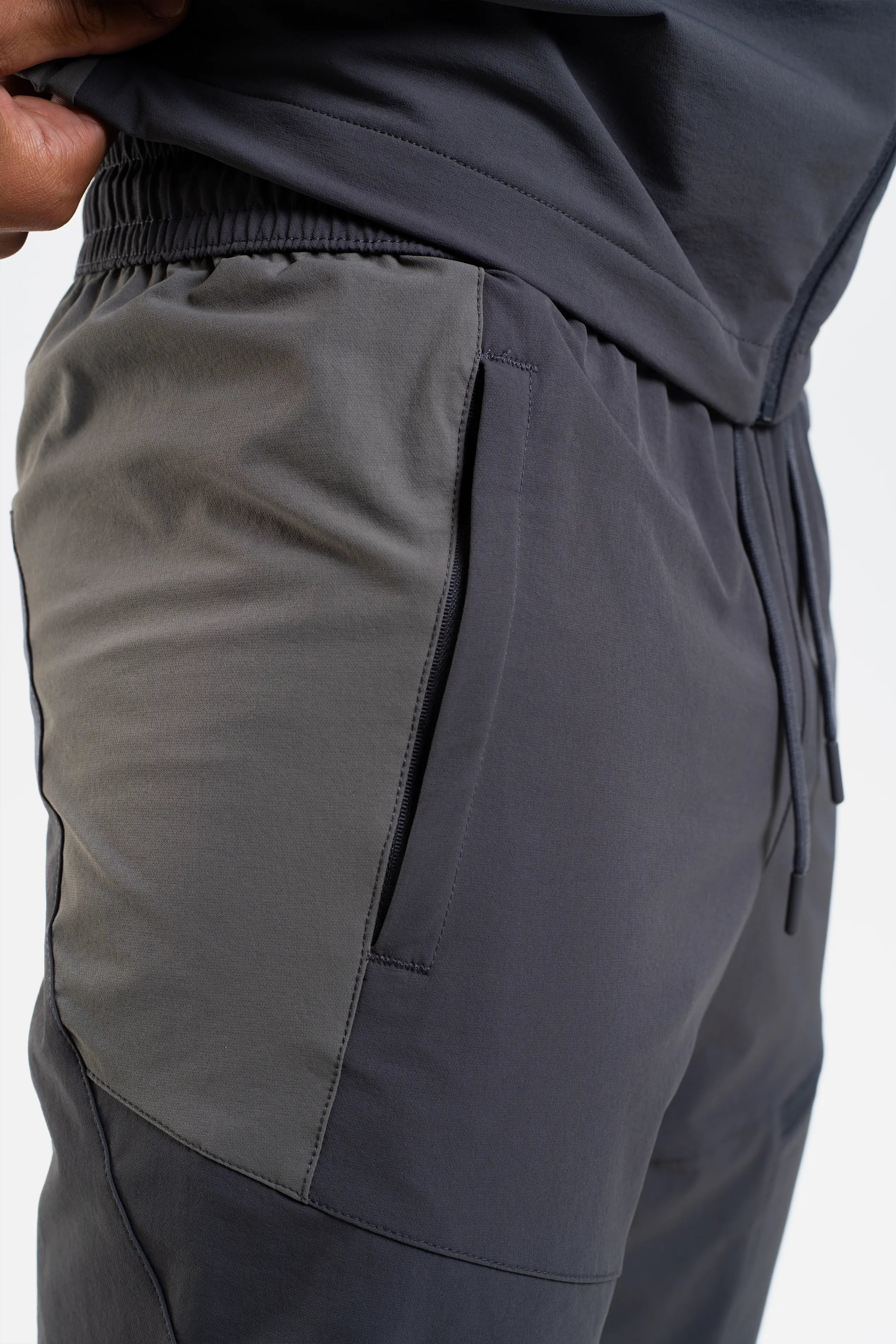 APEX PANT - COAL/GREY