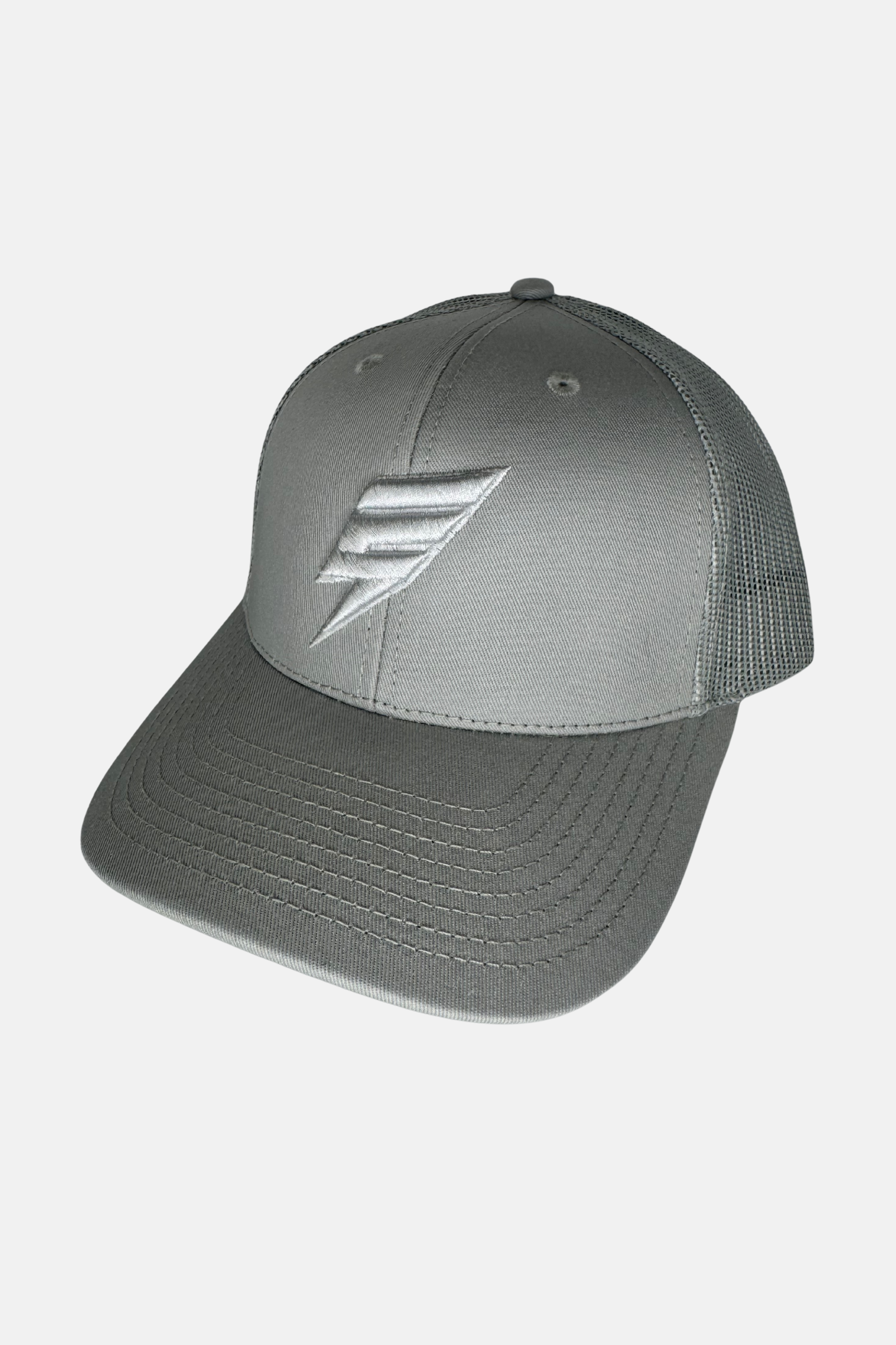 ELUDE TRUCKER CAP - LIGHT GREY
