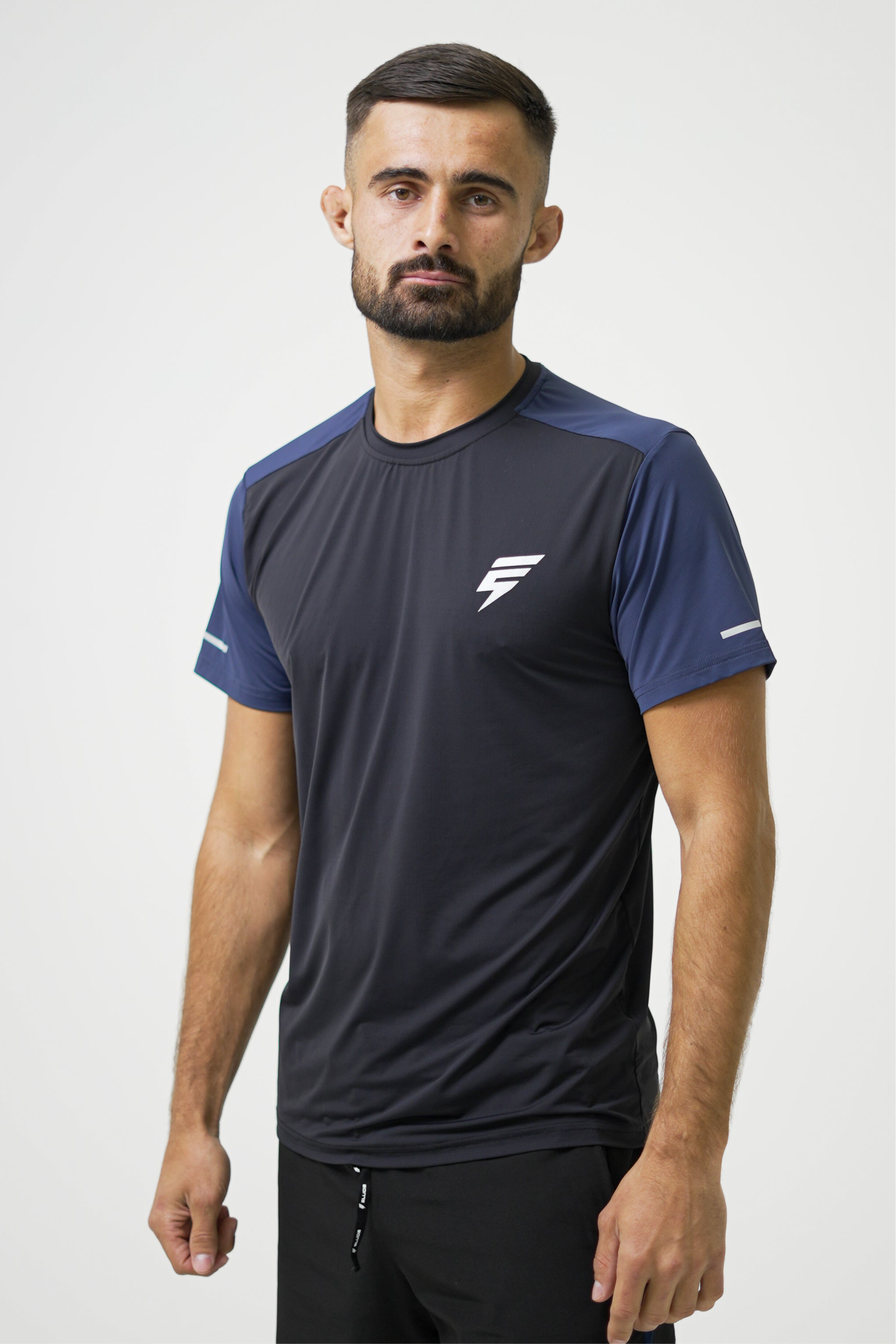 SPLIT TEE - BLACK/NAVY