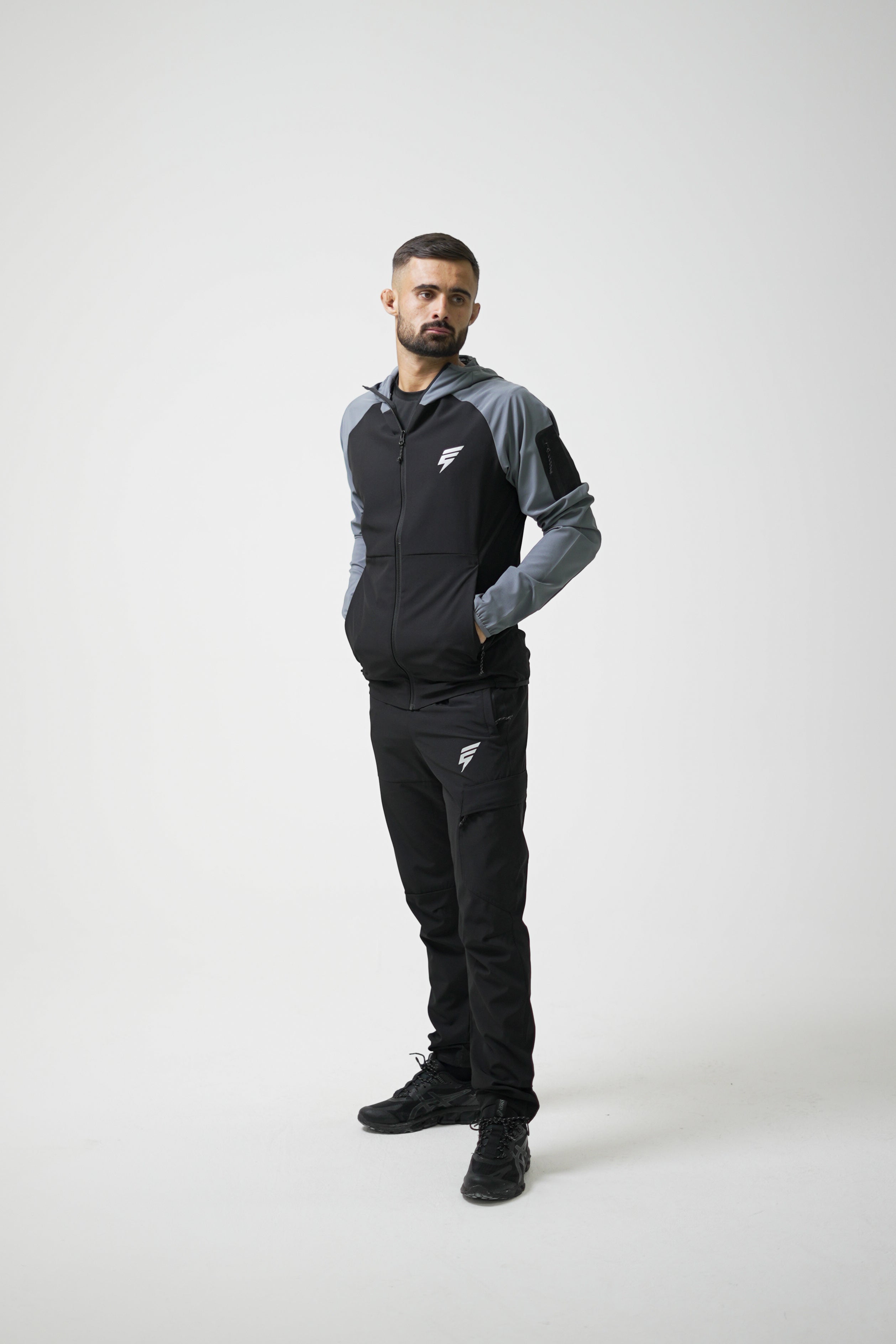CORE 2.0 TRACKSUIT - BLACK/GREY