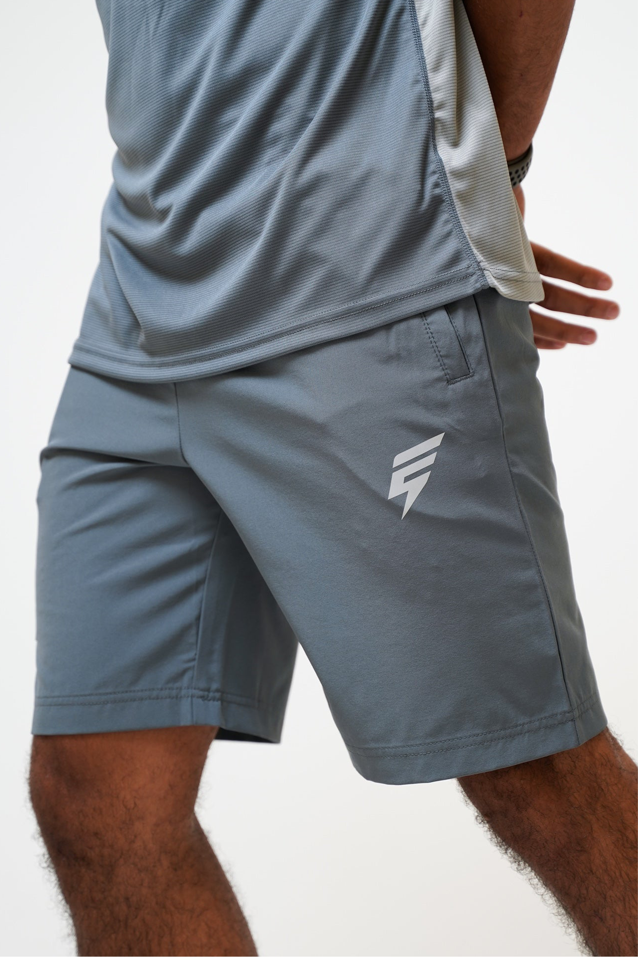 CORE CARGO SHORT - GREY
