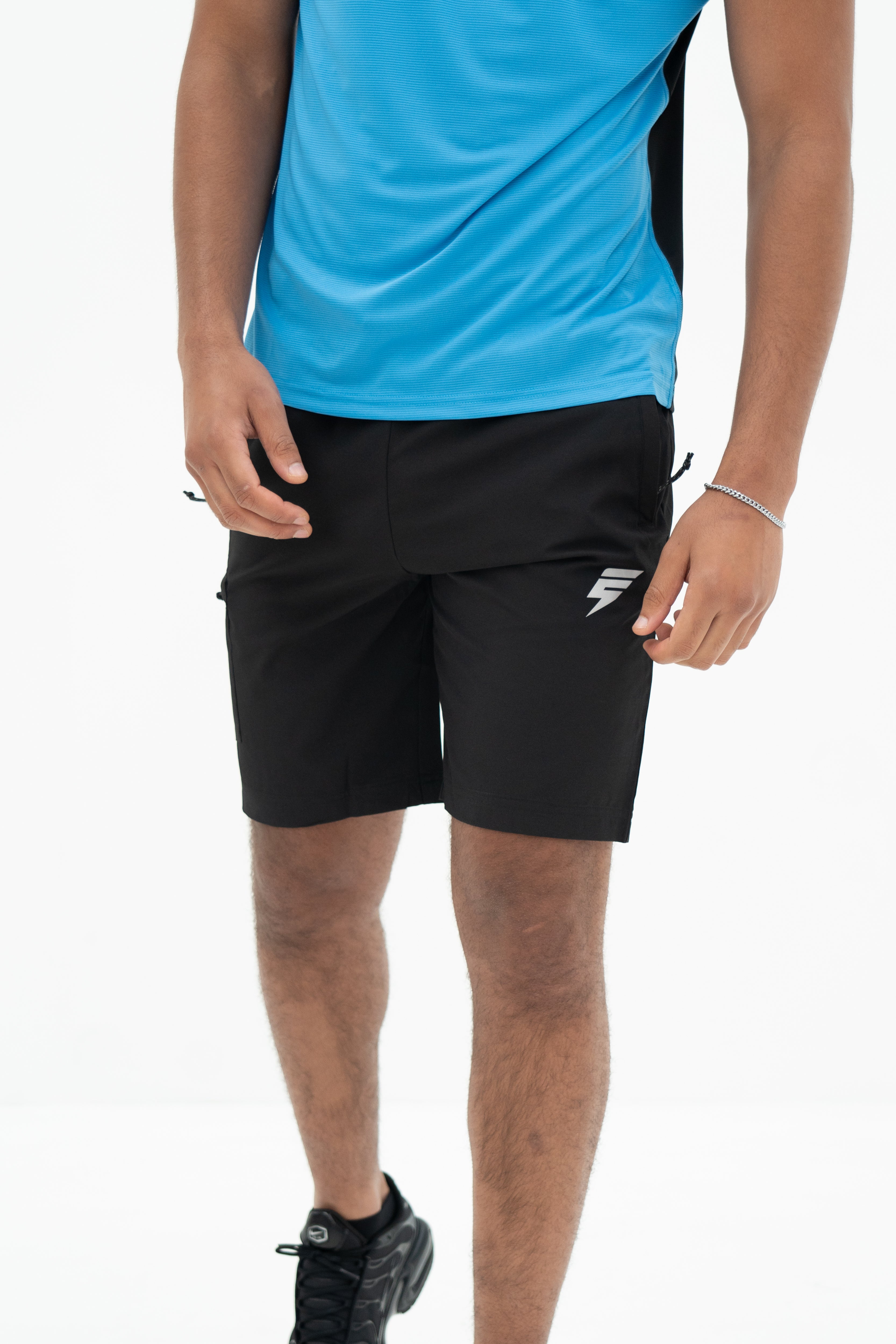 CORE CARGO SHORT - BLACK