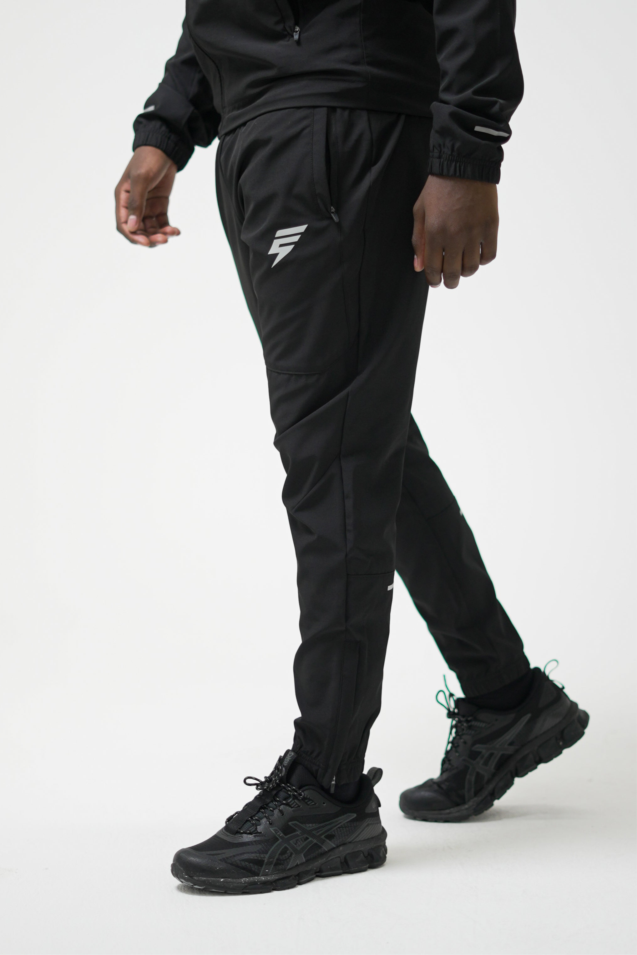 TRACK PANTS - BLACK