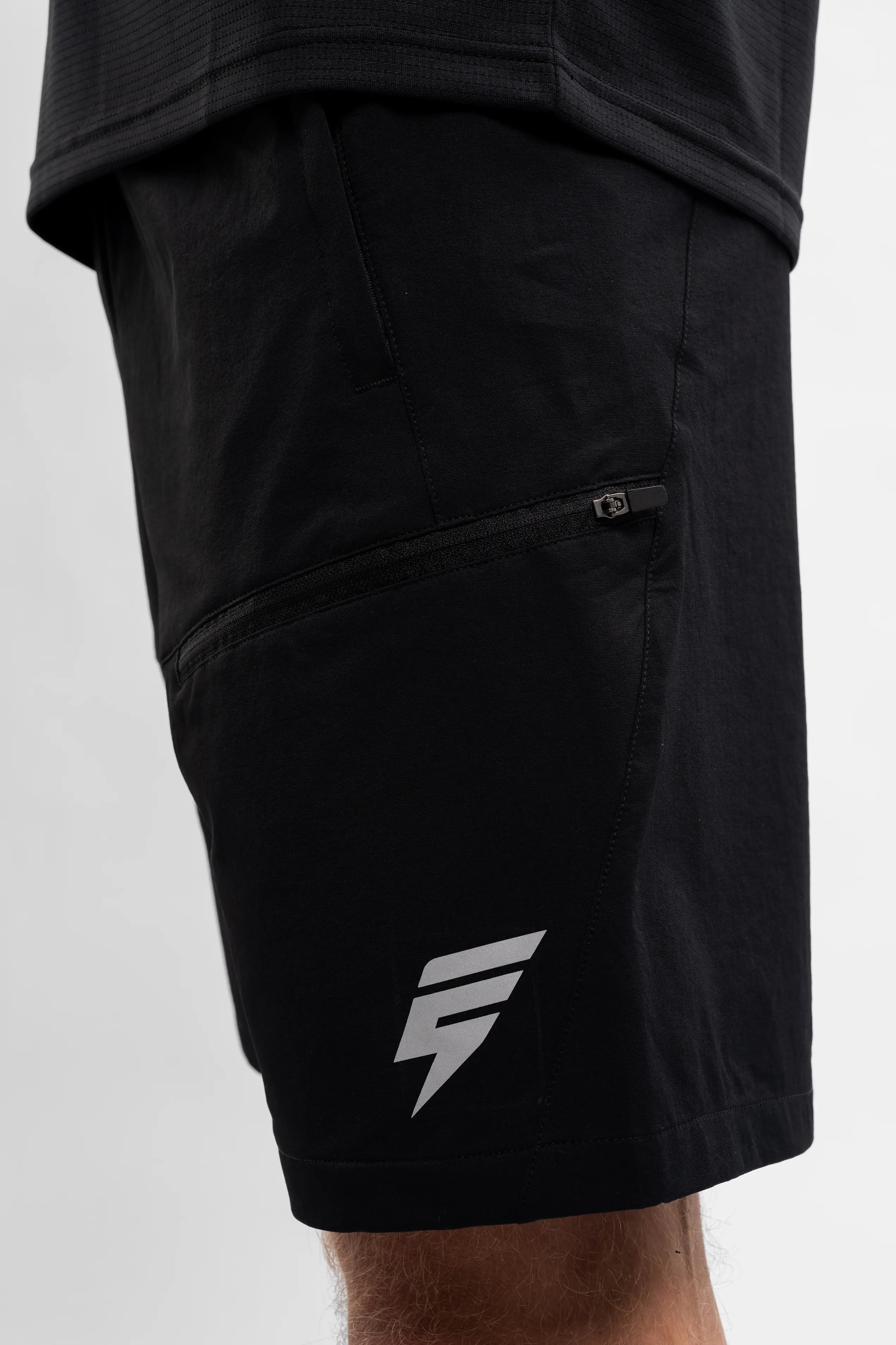 APEX JACKET SET - BLACK