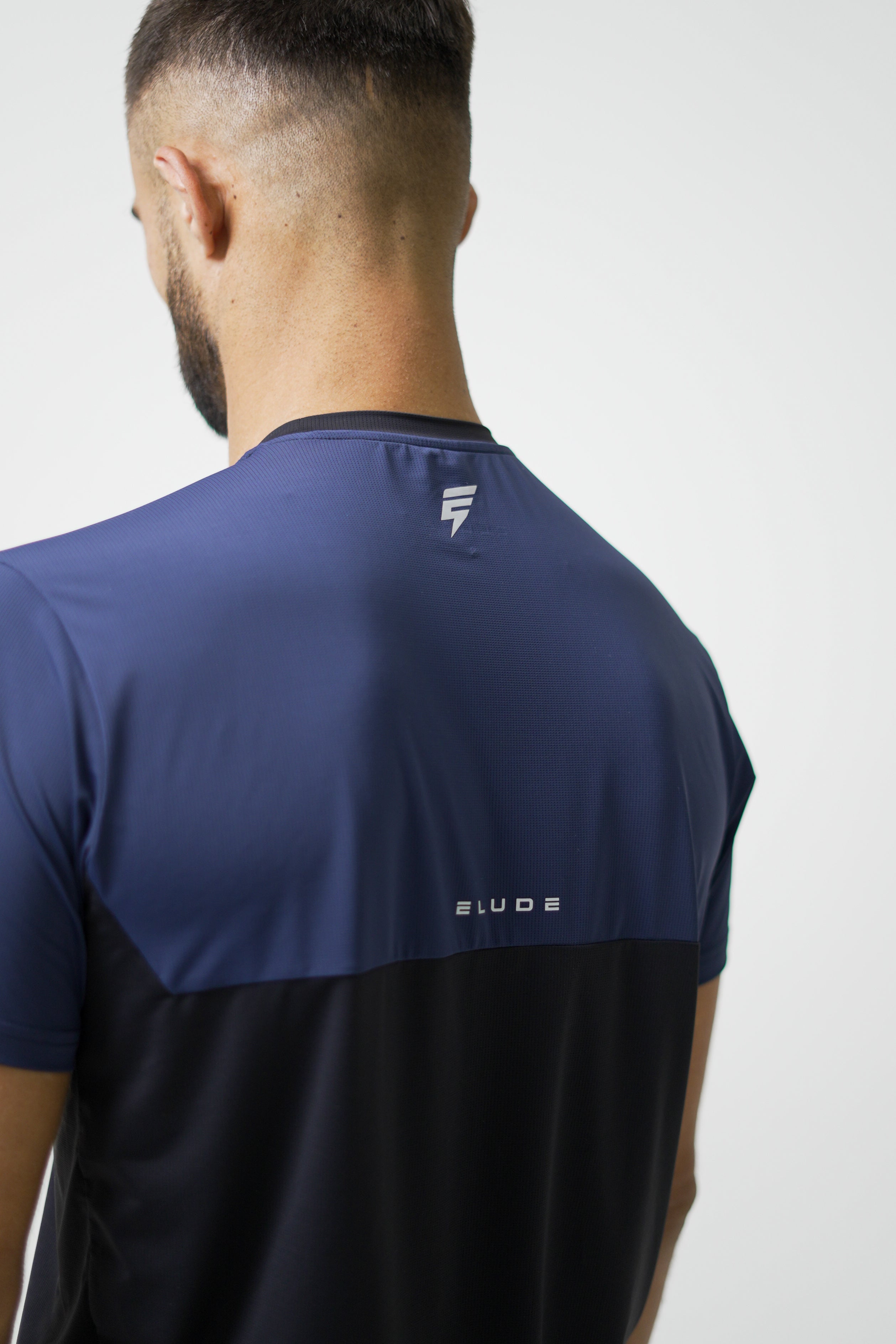 SPLIT TEE - BLACK/NAVY