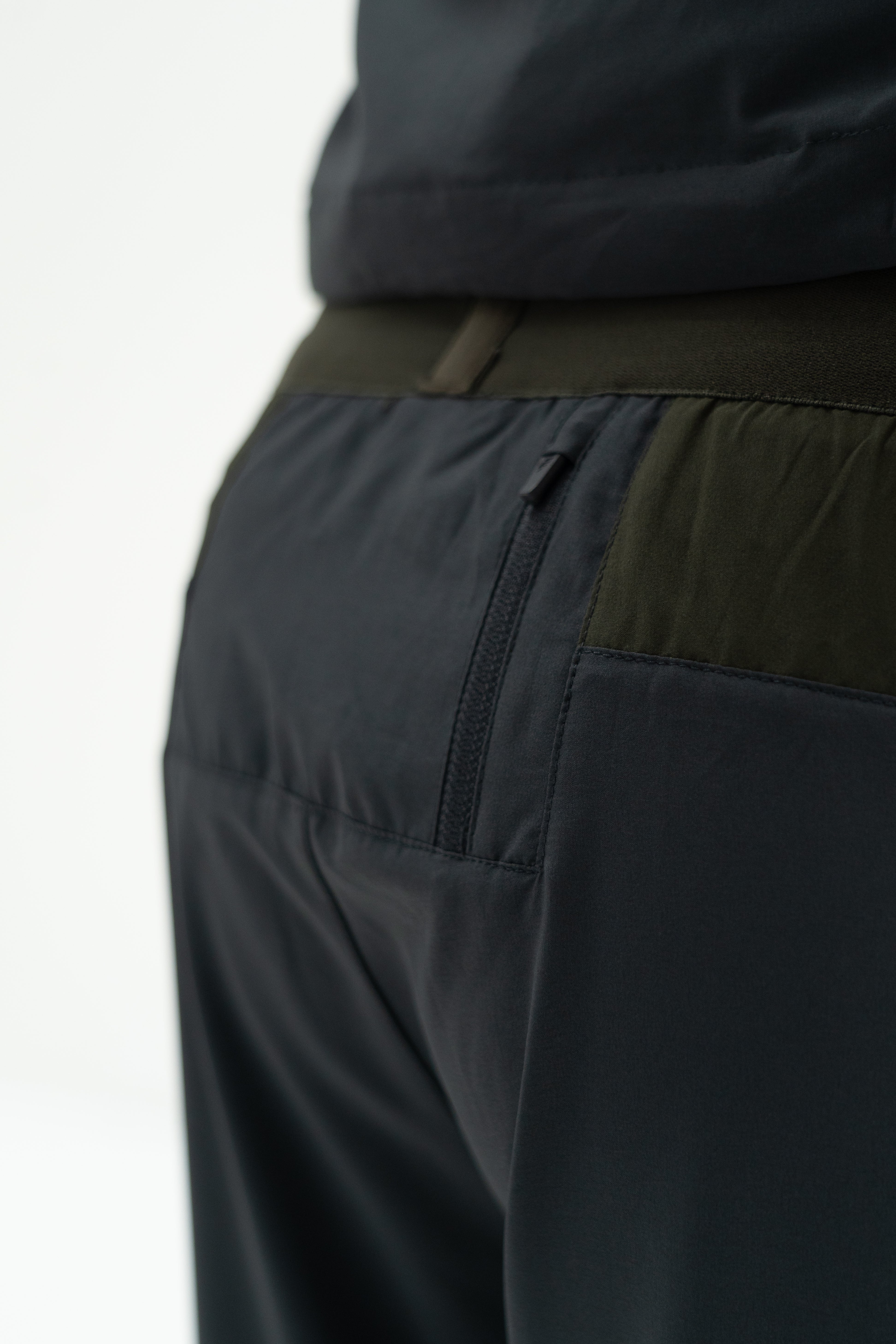 SPLIT TRACKSUIT - KHAKI/CHARCOAL
