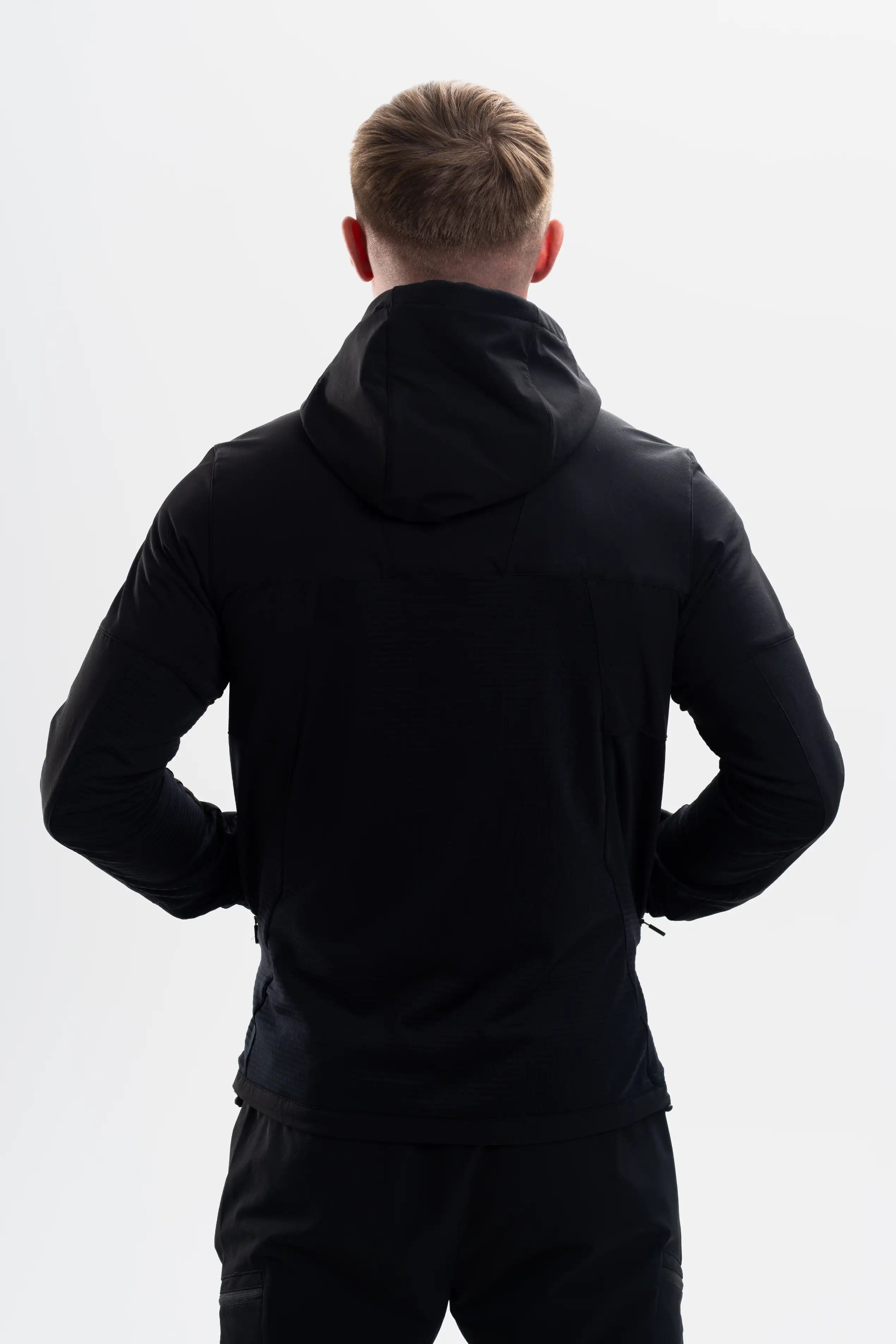 DELTA TRAIL TRACKSUIT - BLACK