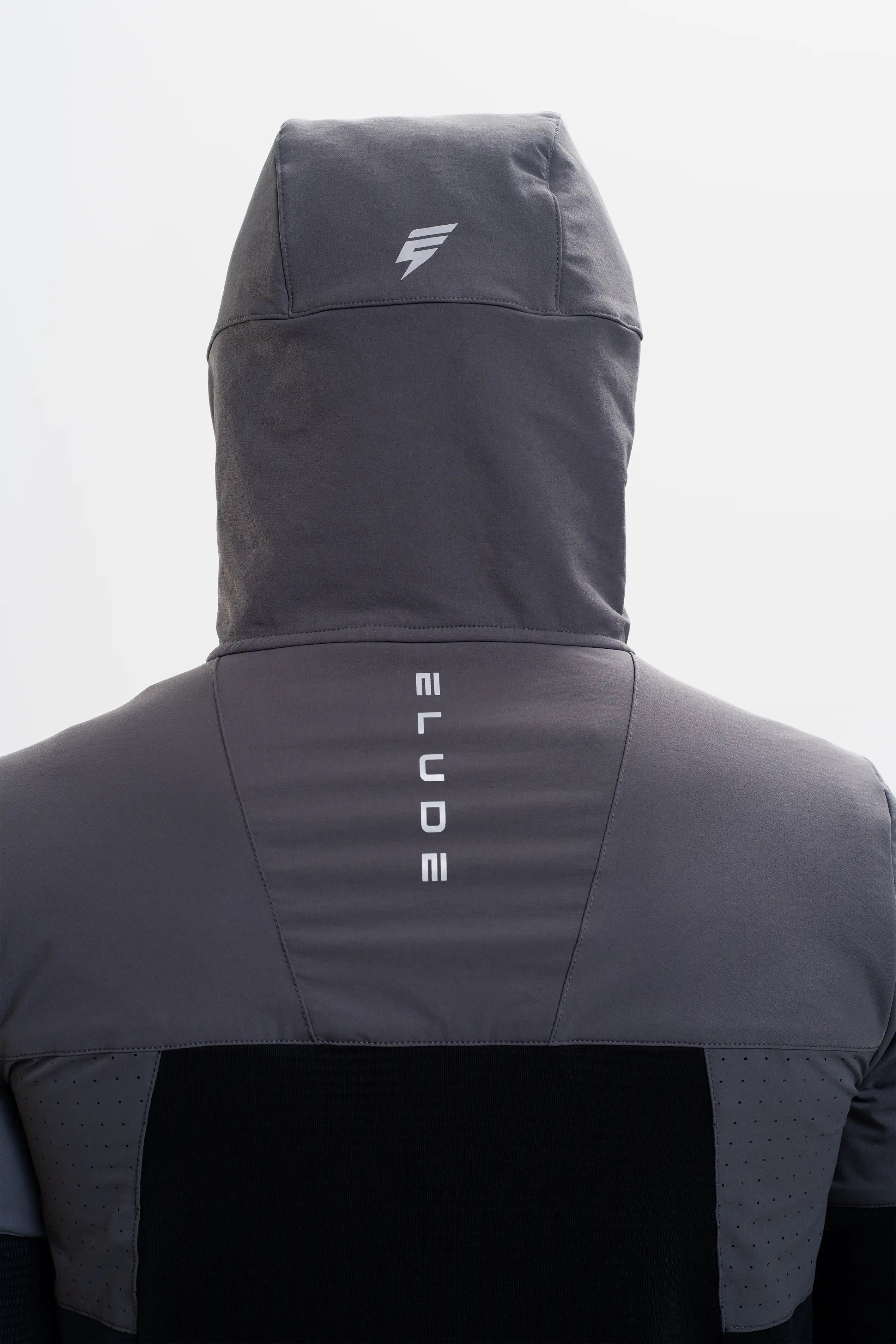 DELTA TRAIL TRACKSUIT - COAL/BLACK