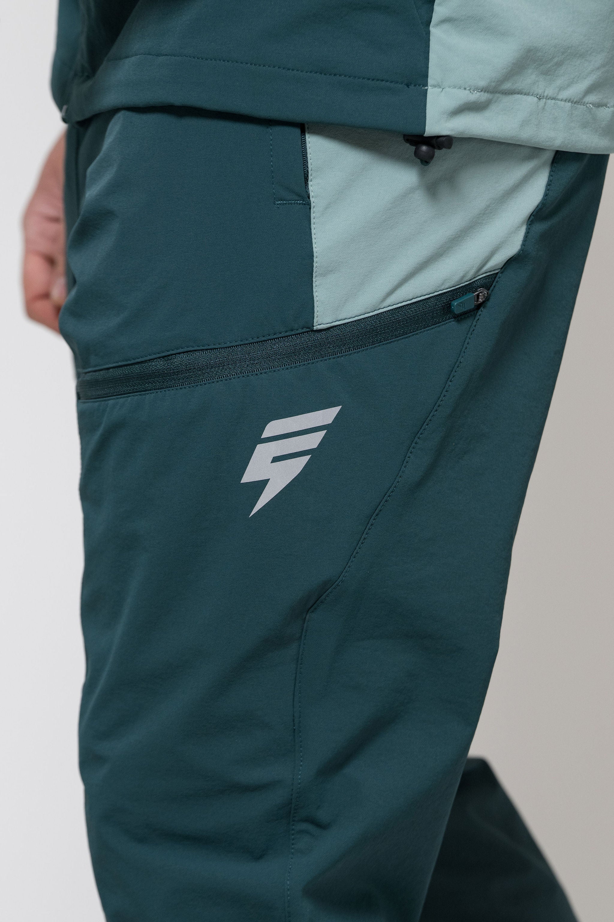 APEX TRACKSUIT - FOREST GREEN