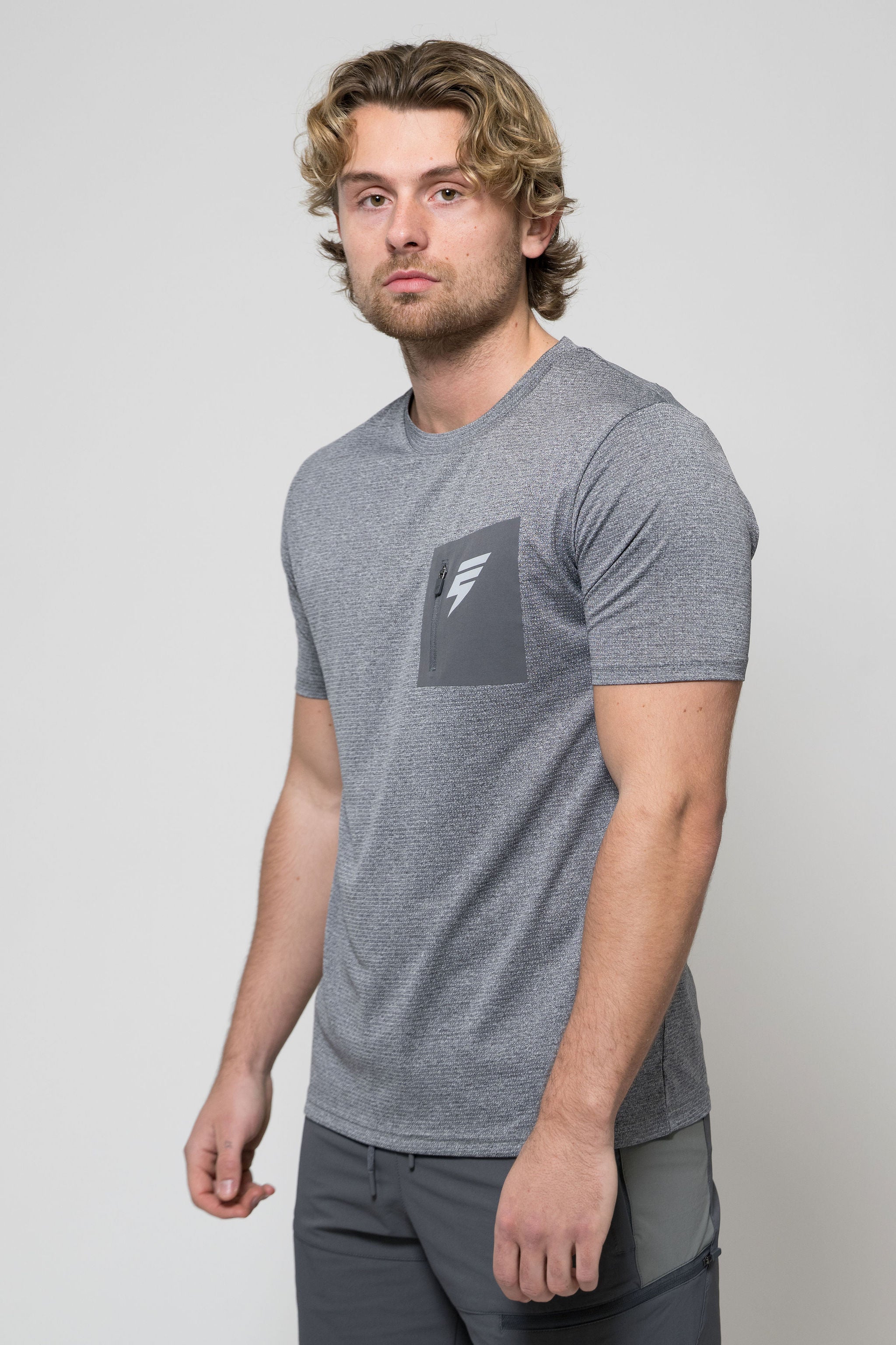 APEX TEE - GREY