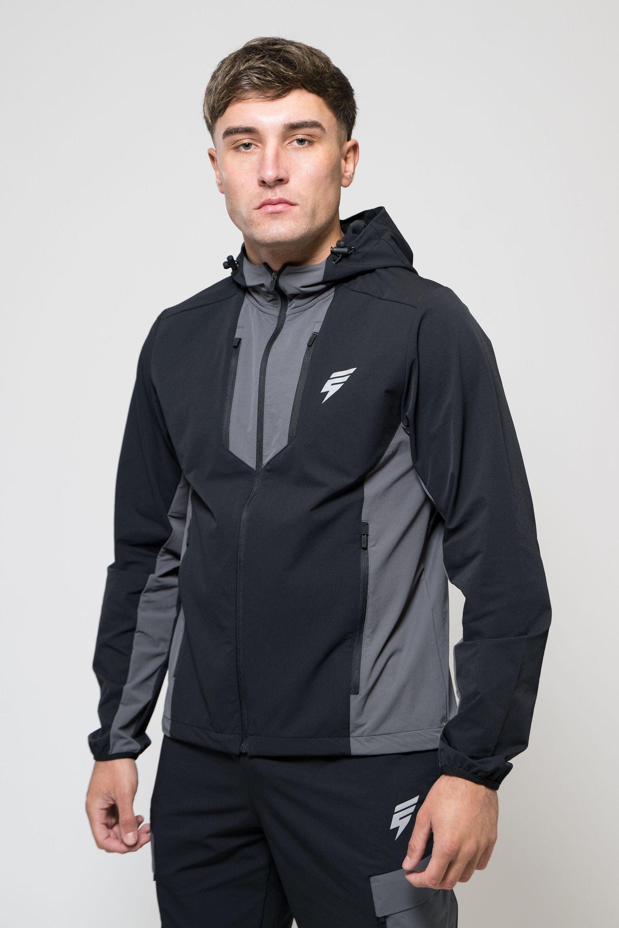 PEAK JACKET - BLACK/COAL